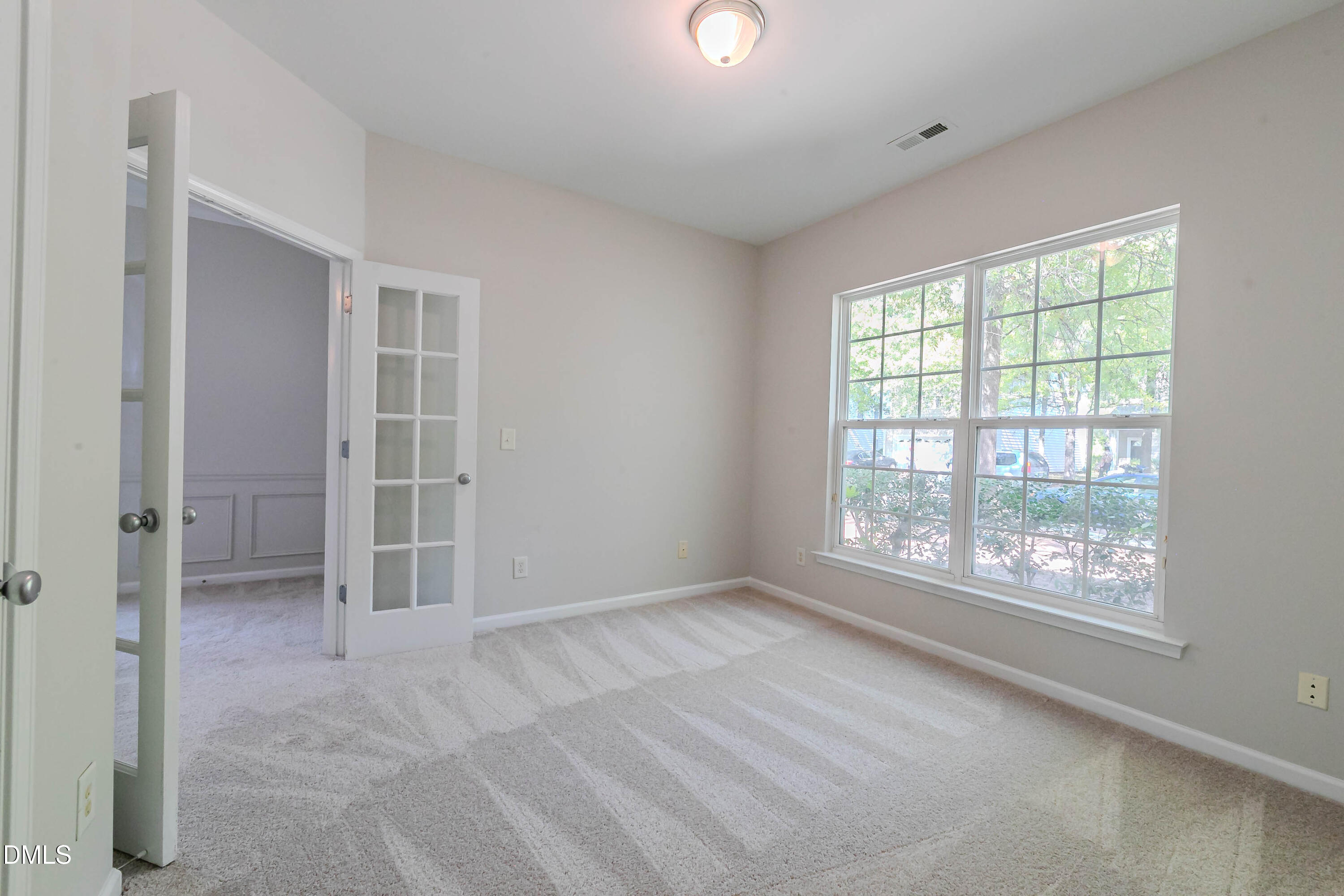 1014 Red Hat Lane Property Photo 6