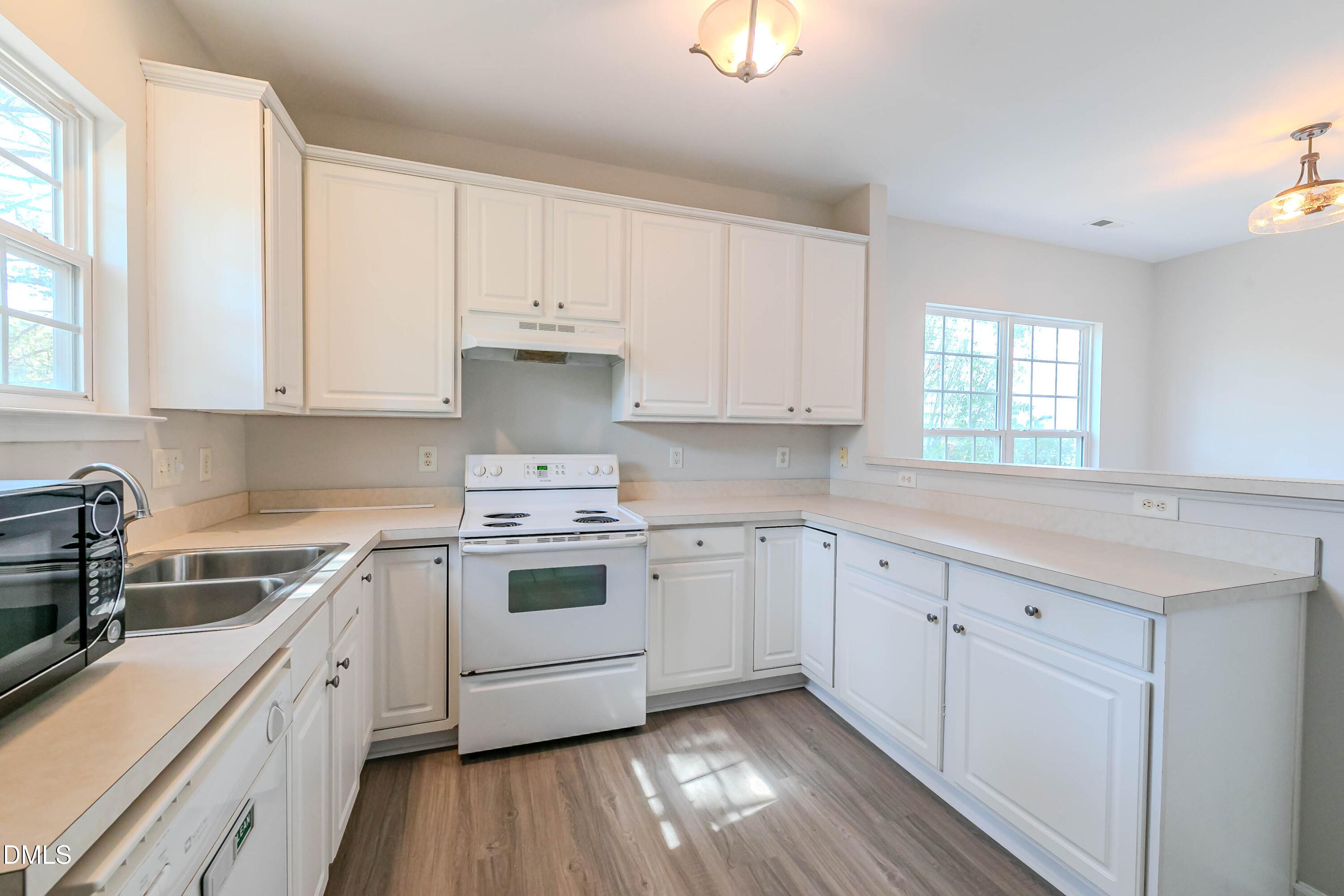 1014 Red Hat Lane Property Photo 13