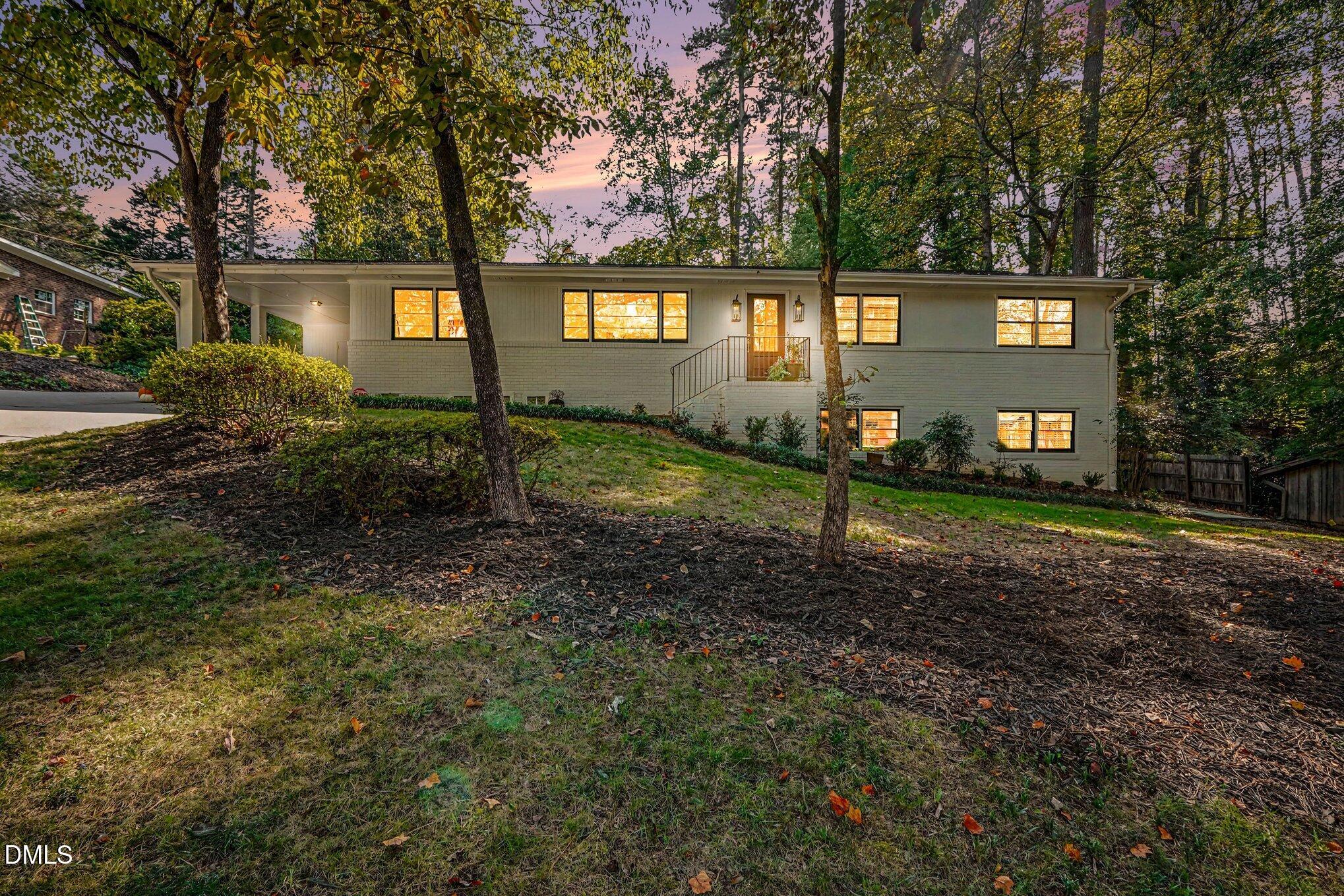 825 Northbrook Drive Property Photo 1