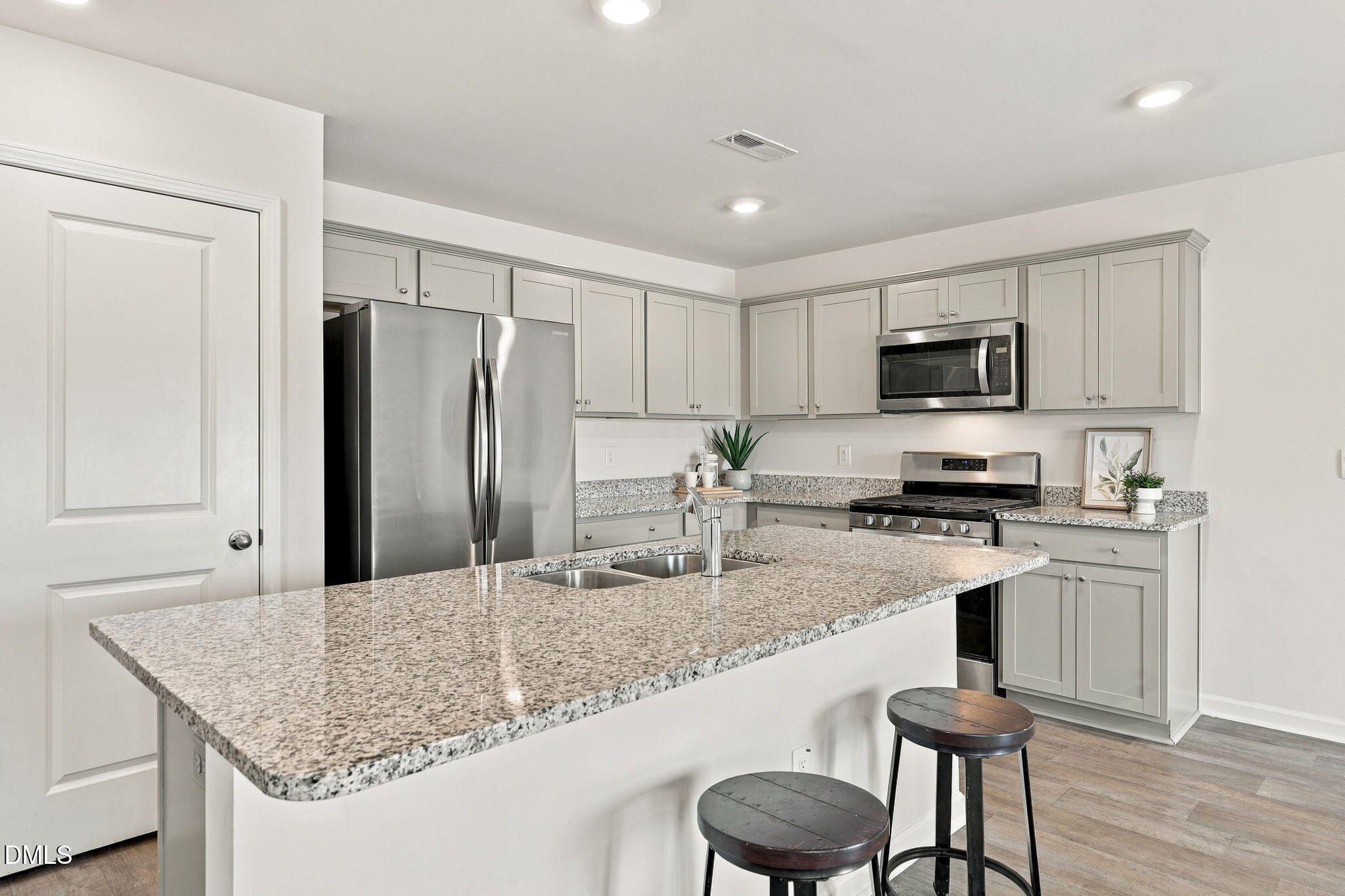 3029 Paradise Way Property Photo 4