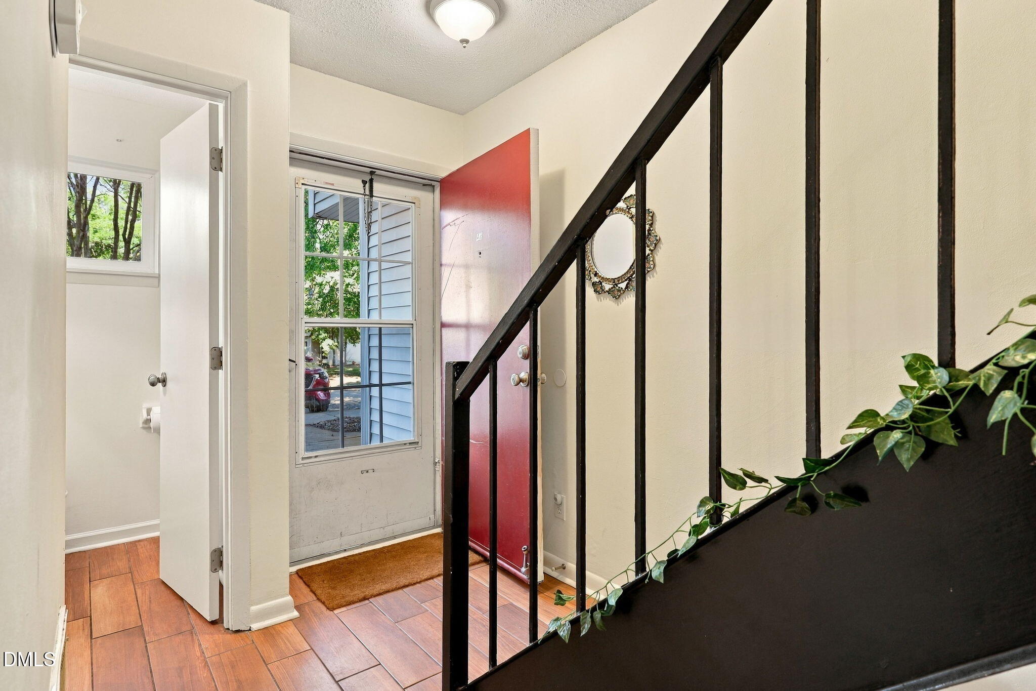220 Elizabeth Street Property Photo 3