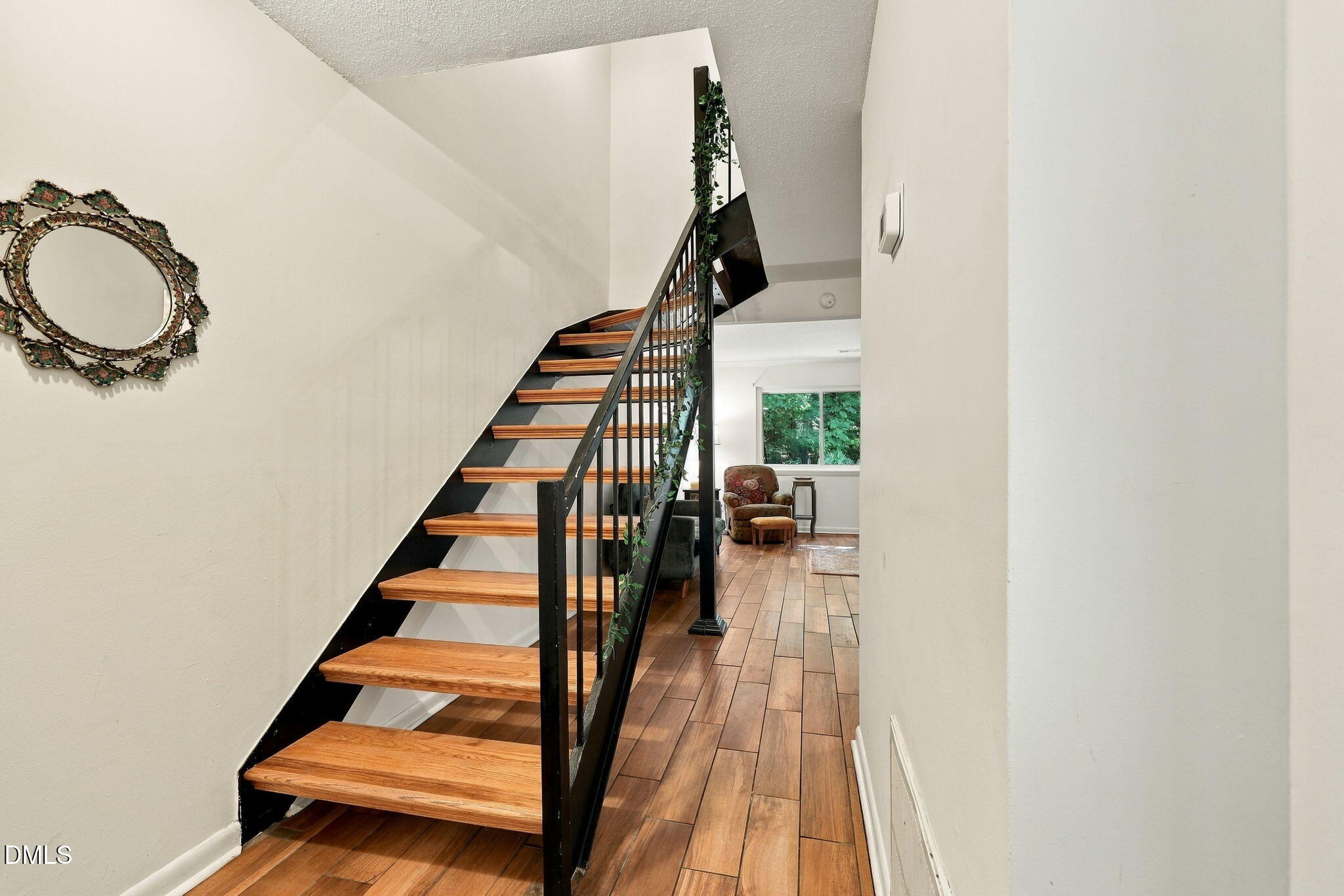 220 Elizabeth Street Property Photo 4