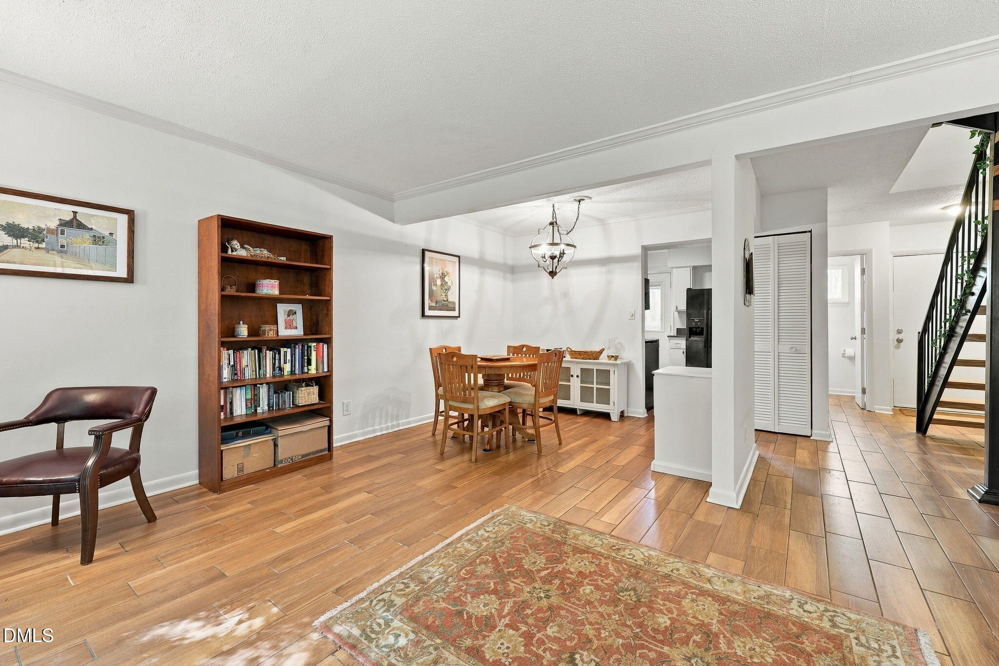 220 Elizabeth Street Property Photo 10