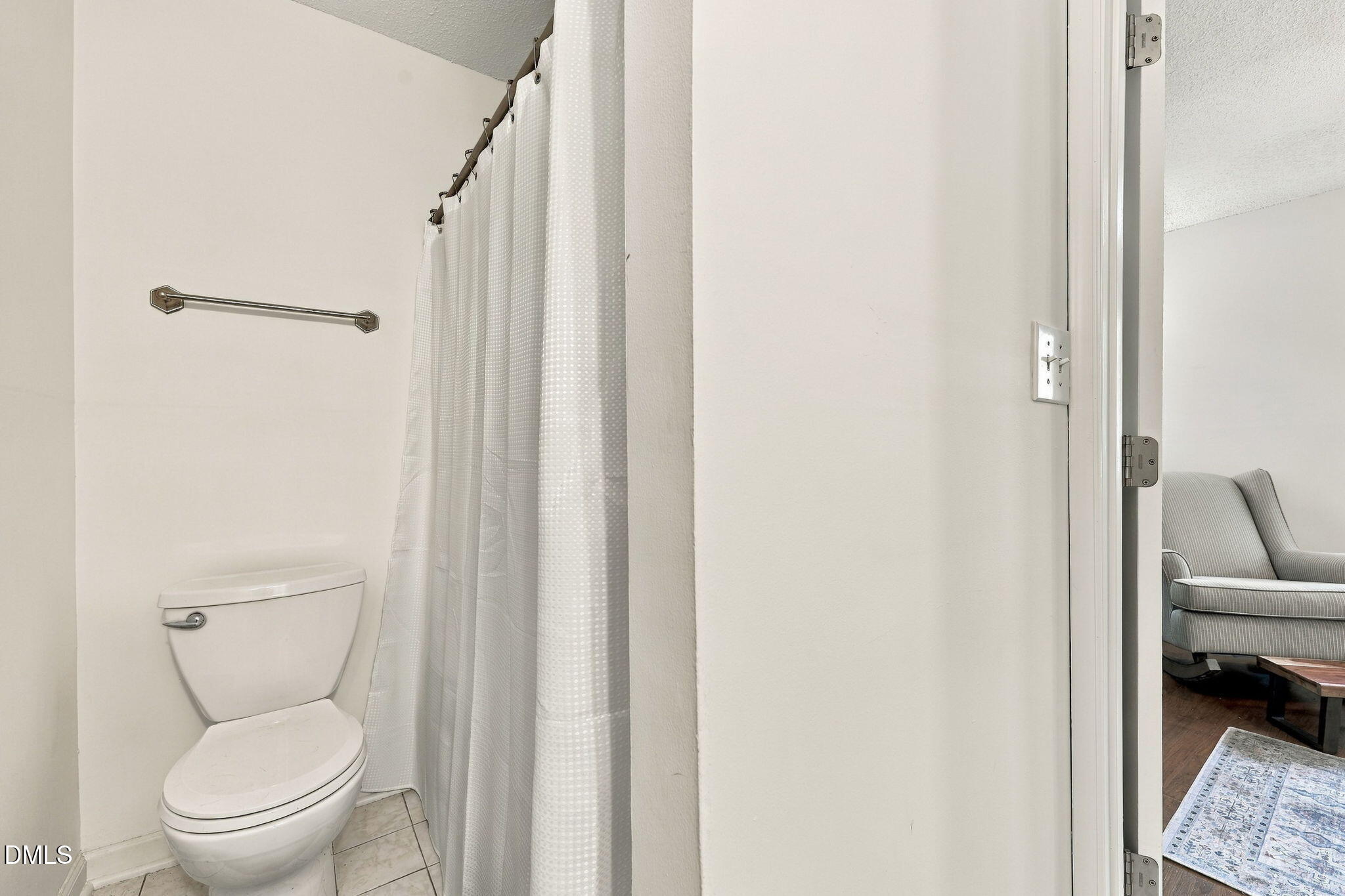 220 Elizabeth Street Property Photo 23