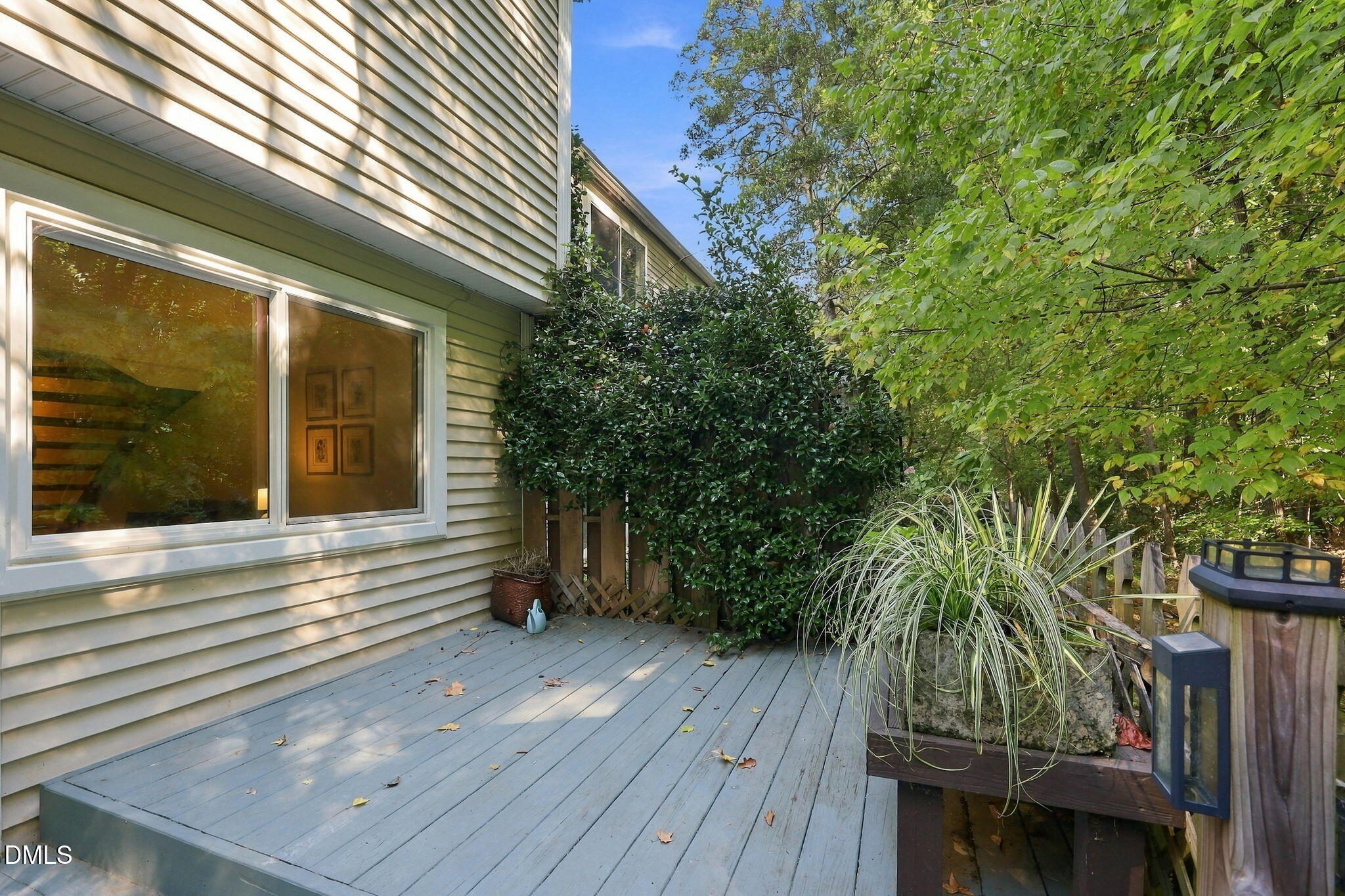 220 Elizabeth Street Property Photo 33