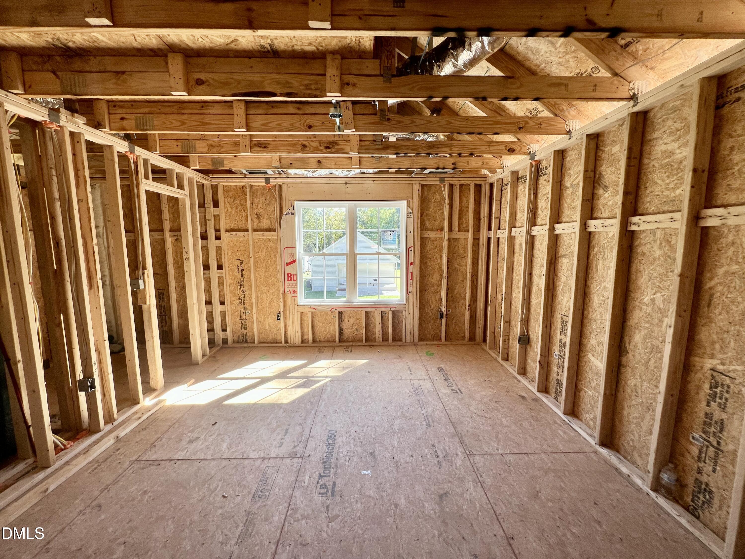 404 S Gardner Avenue Property Photo 11
