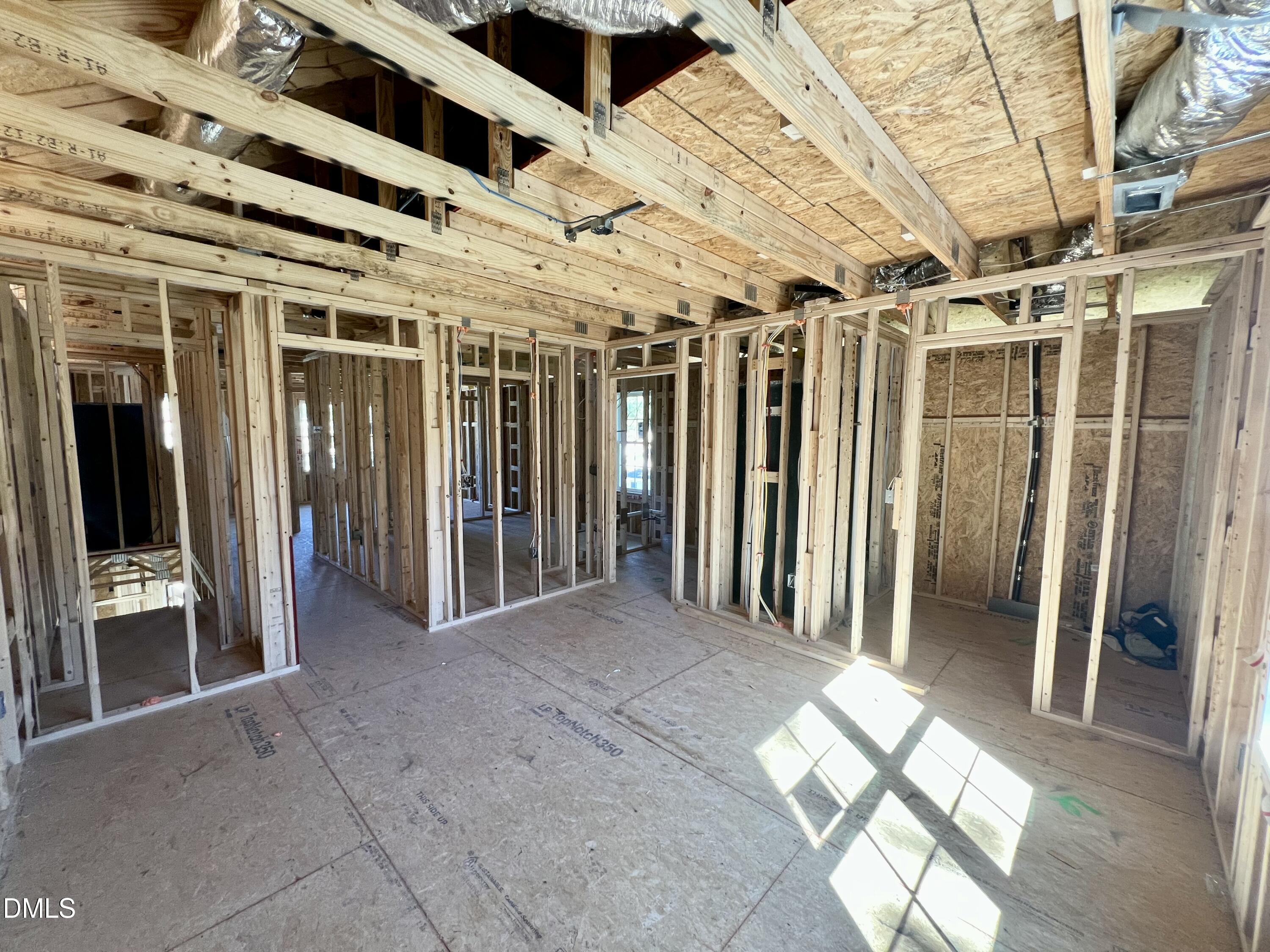 404 S Gardner Avenue Property Photo 12