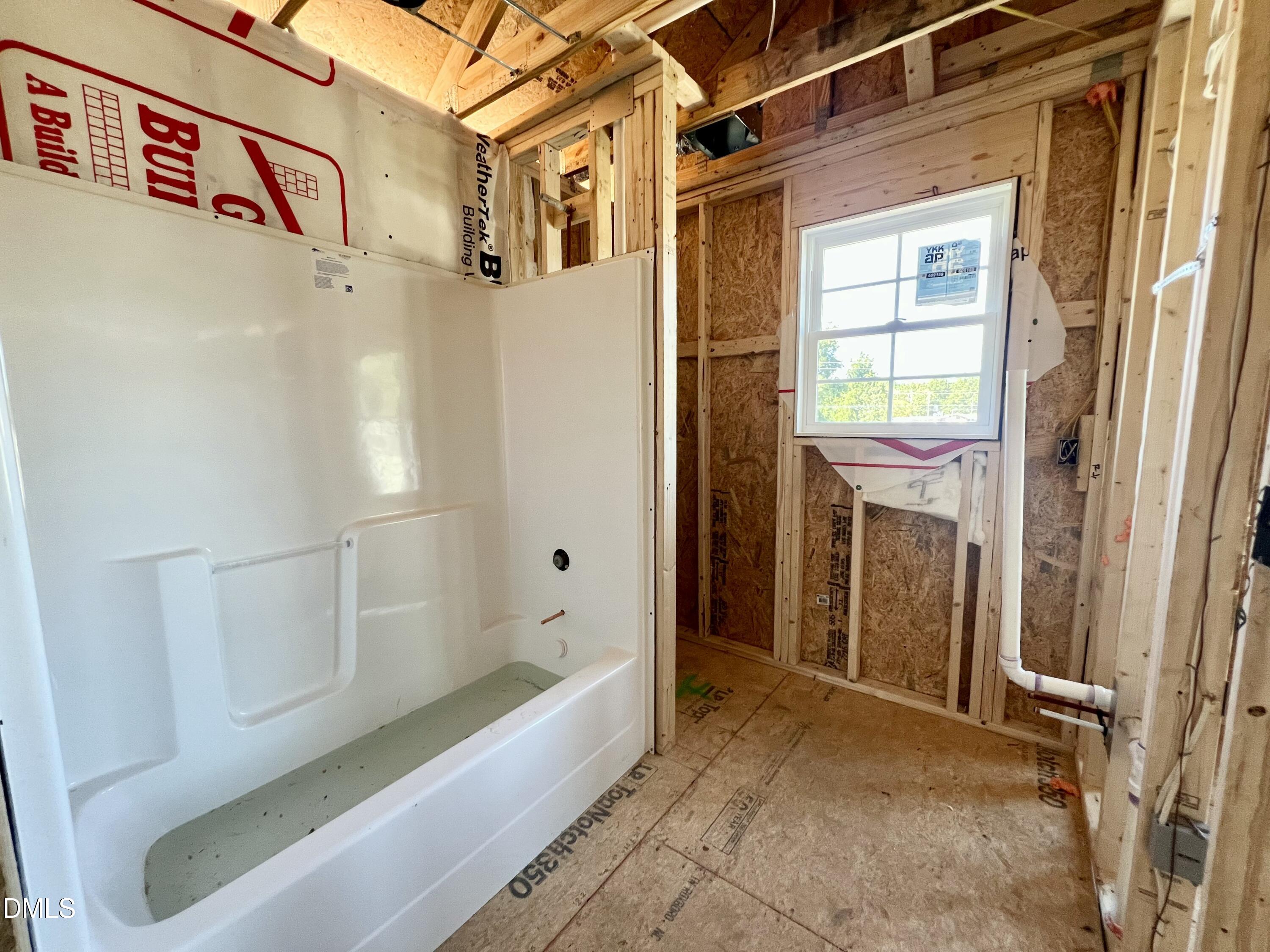 404 S Gardner Avenue Property Photo 18