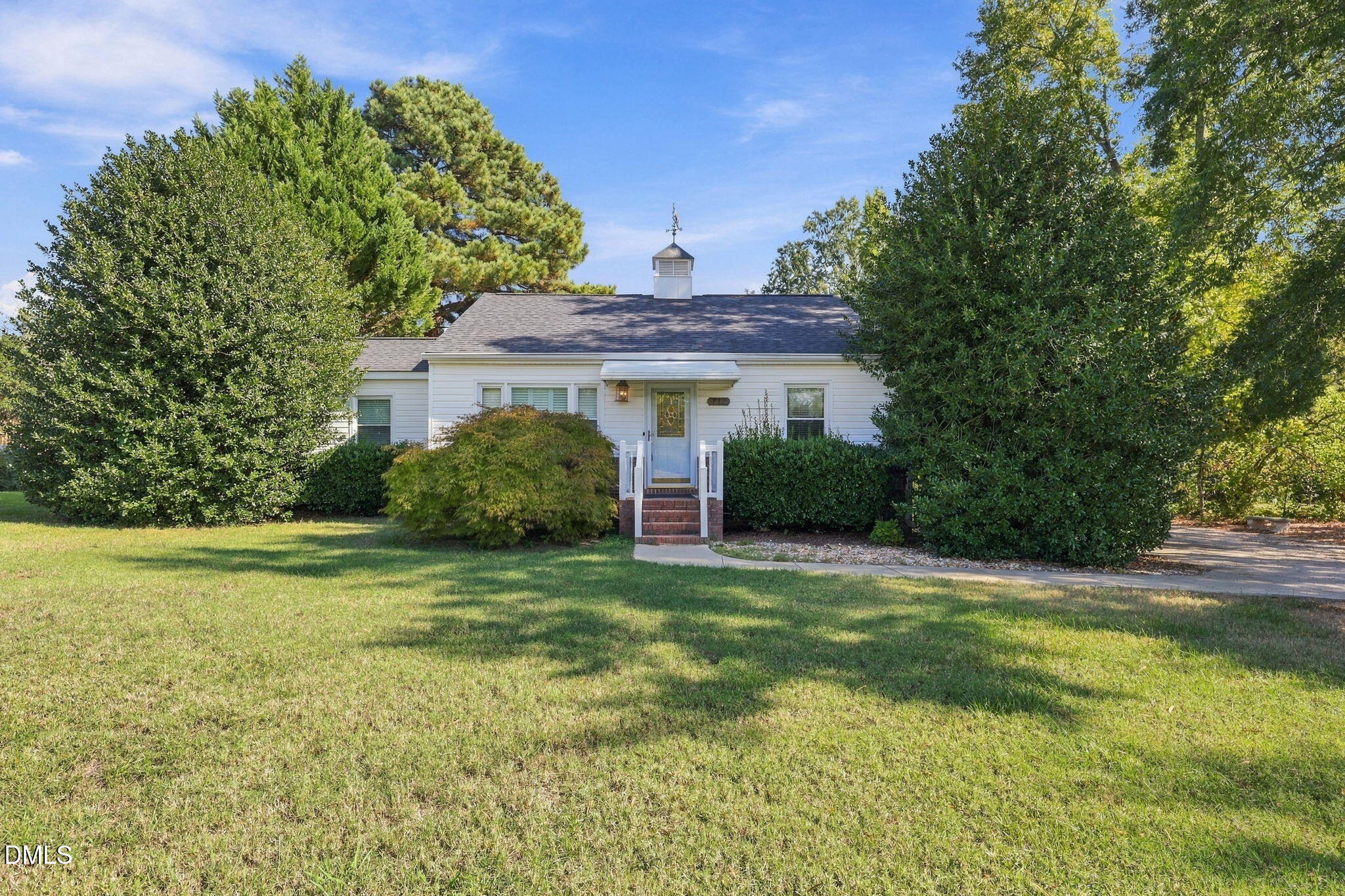 717 Tingen Road Property Photo 1