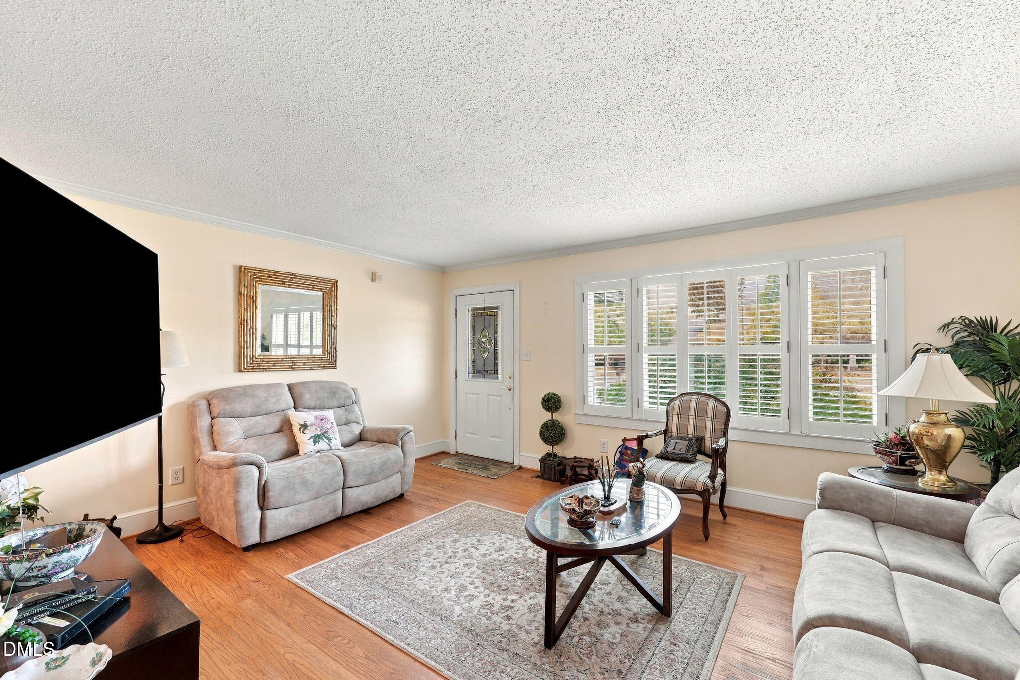 717 Tingen Road Property Photo 6