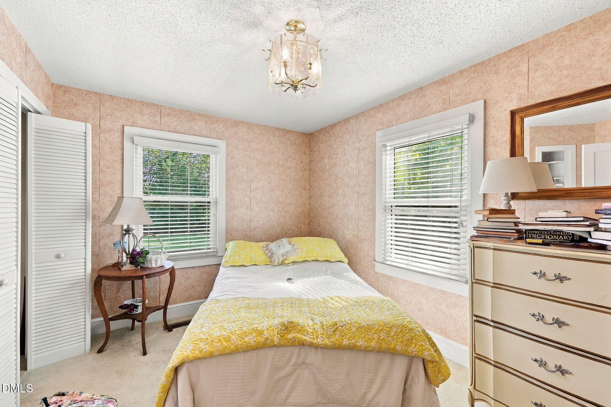 717 Tingen Road Property Photo 12