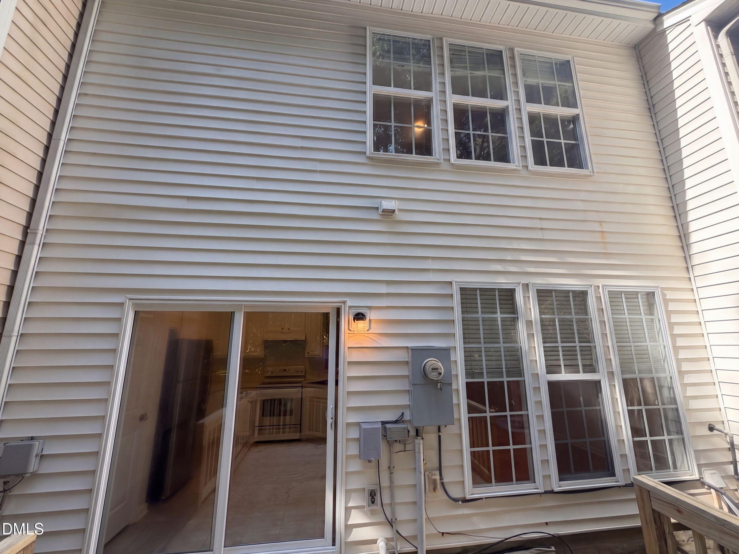 4204 Camden Woods Court Property Photo 5