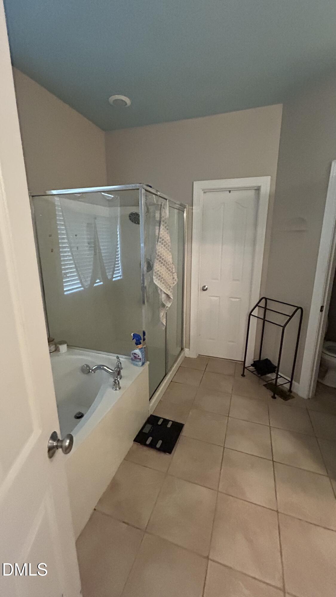 3021 Osterley Street Property Photo 5