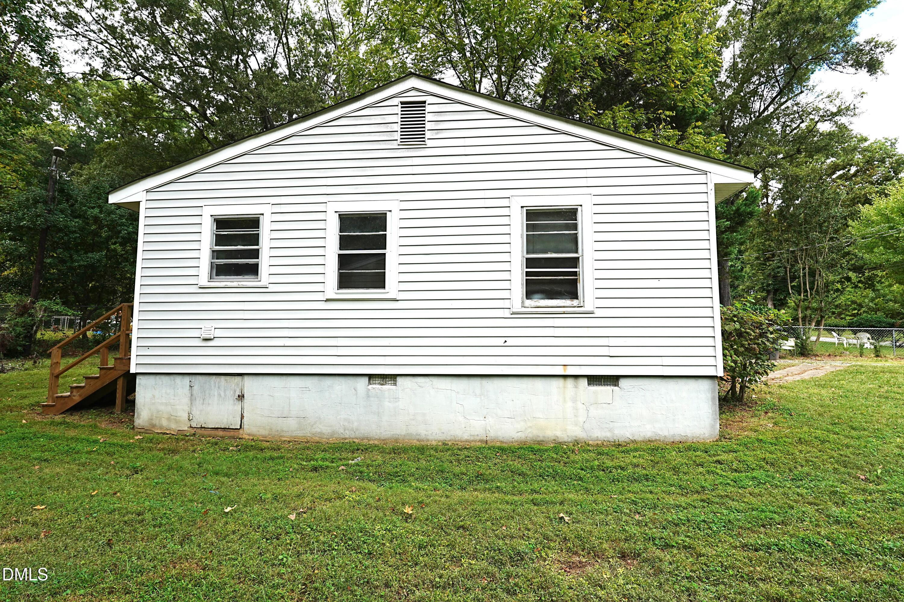 176 Torain Street Property Photo 6