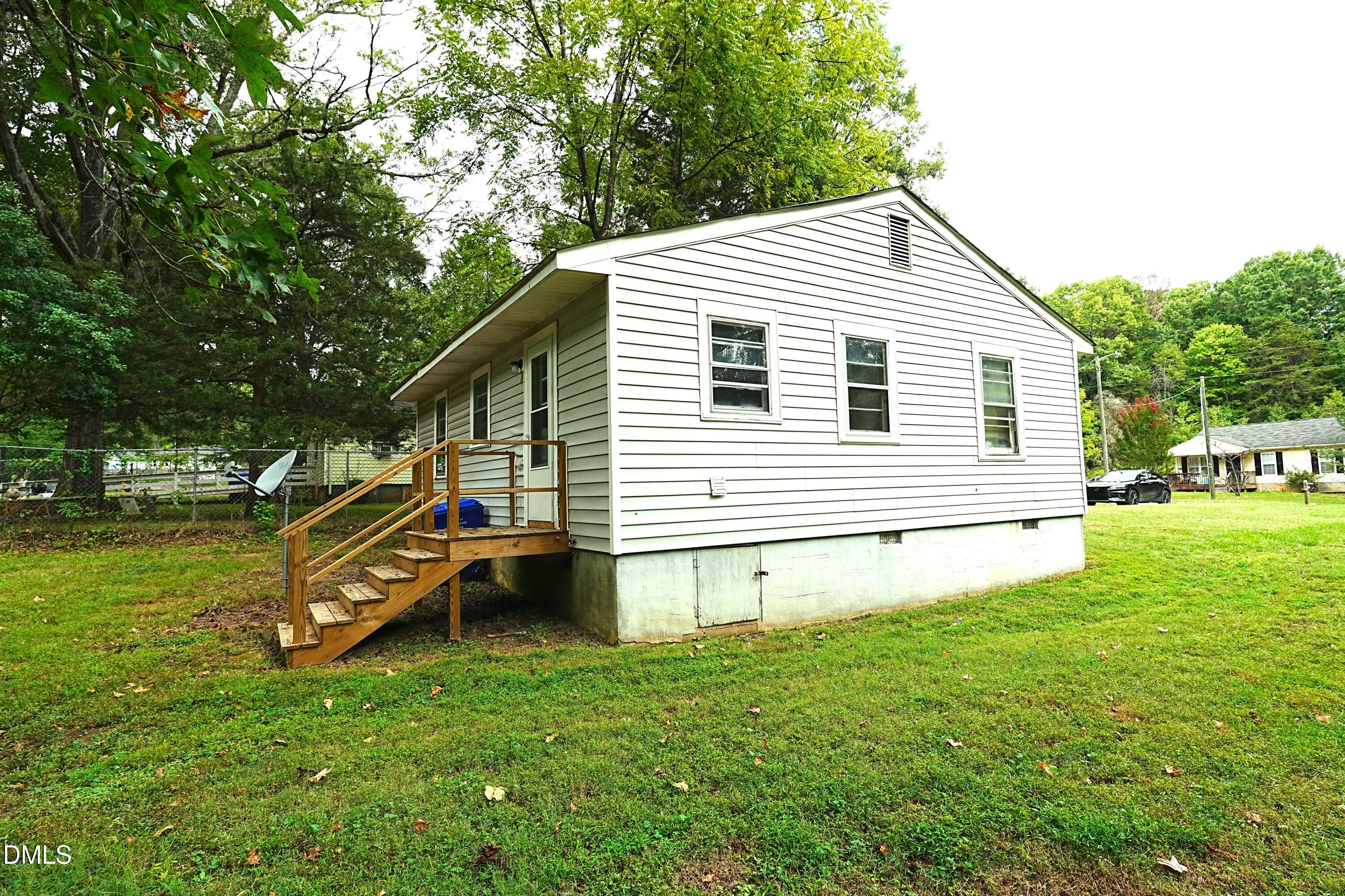 176 Torain Street Property Photo 7