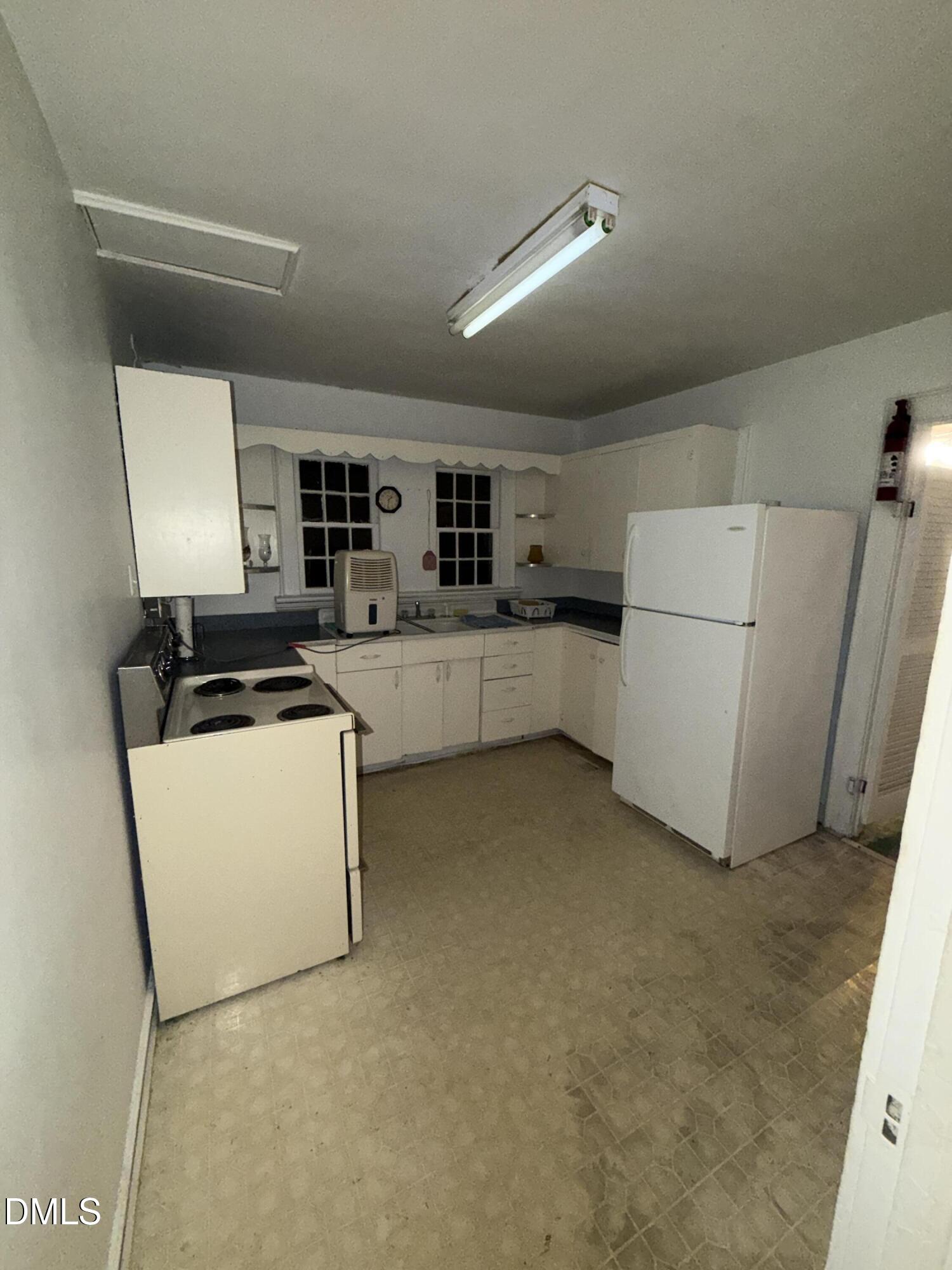 5625 Fixit Shop Road Property Photo 6