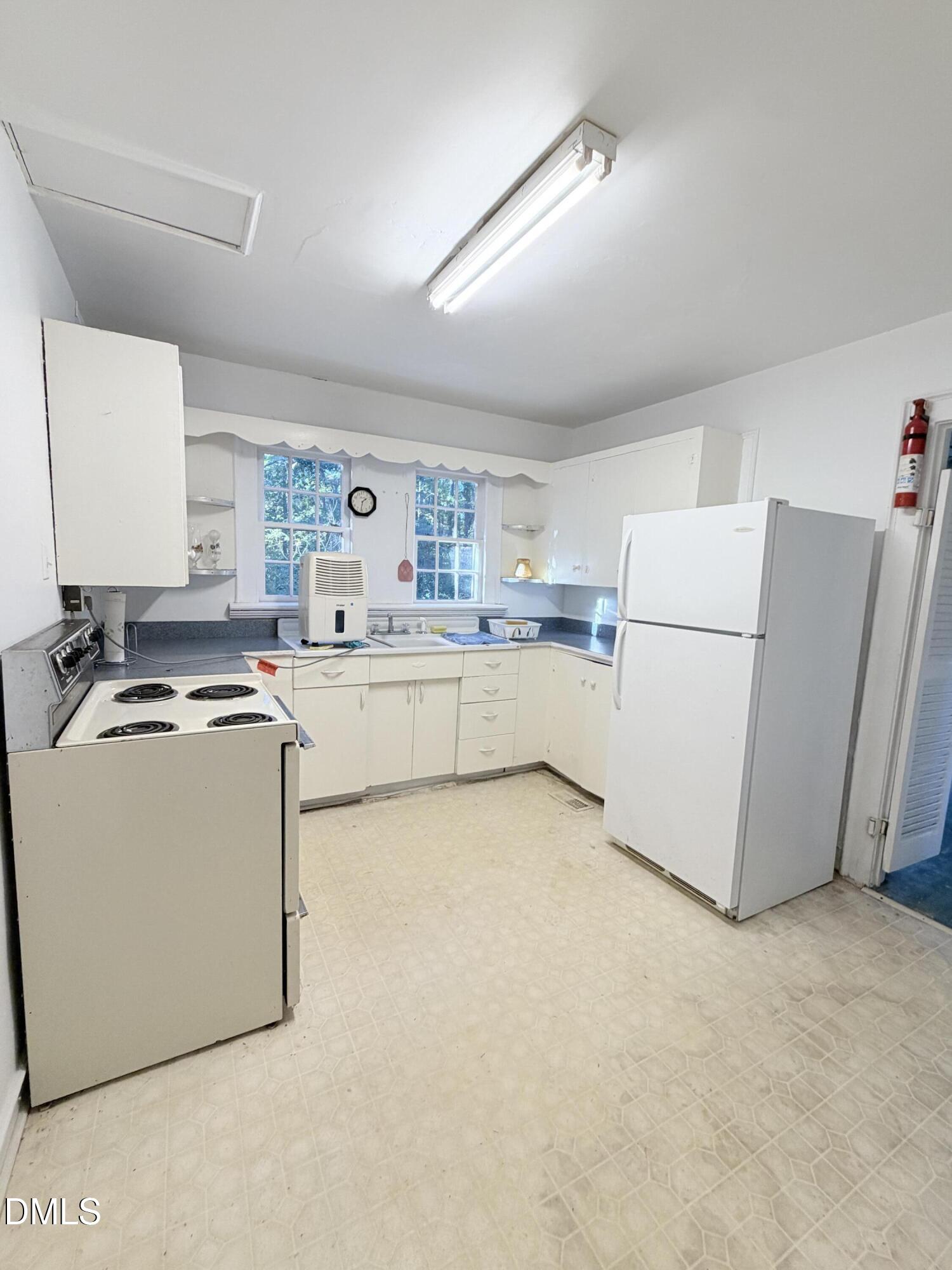 5625 Fixit Shop Road Property Photo 7