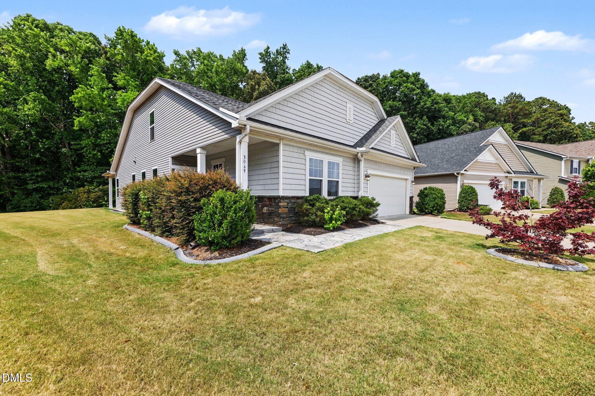 3049 Willow Ranch Drive Property Photo 3