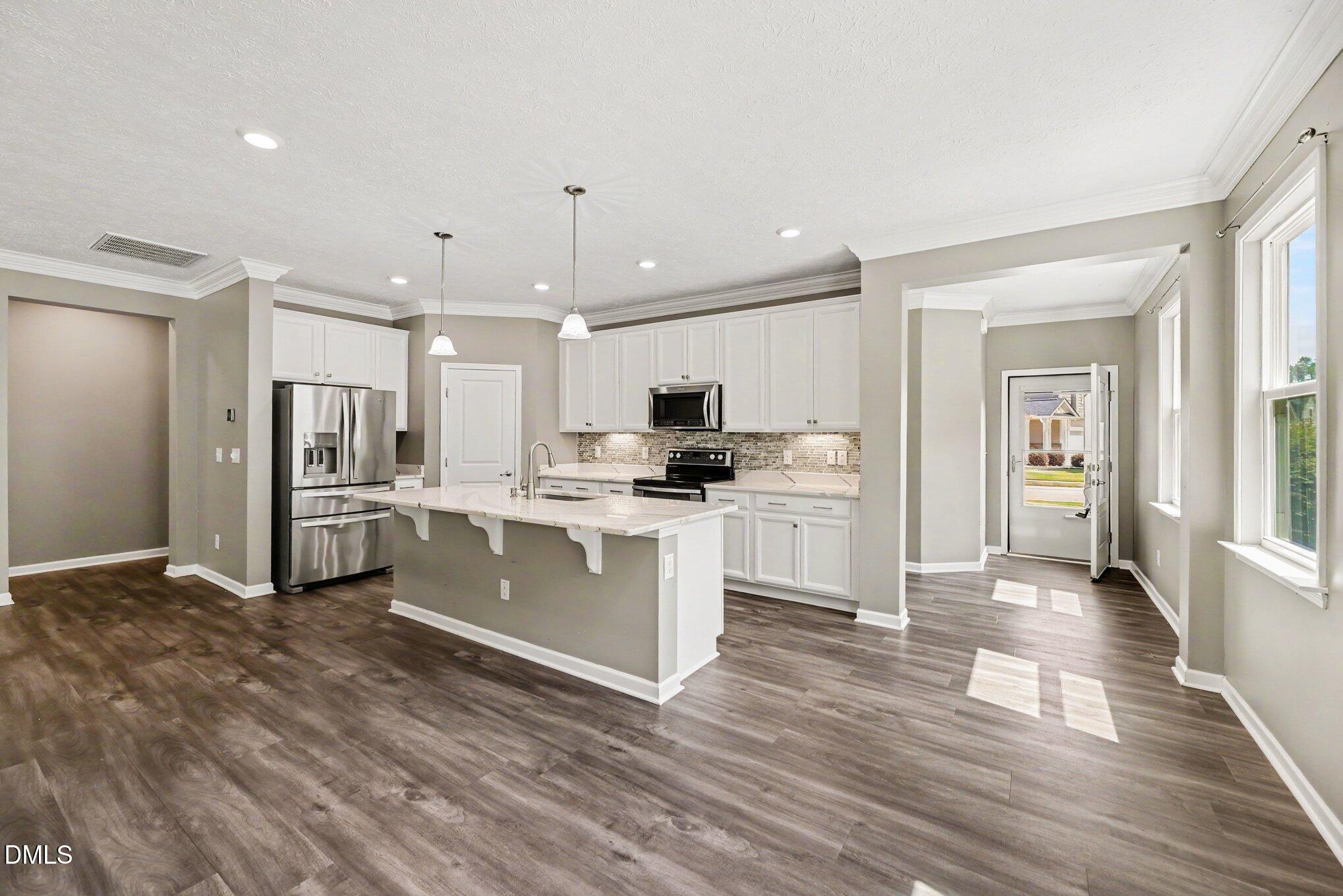 3049 Willow Ranch Drive Property Photo 6