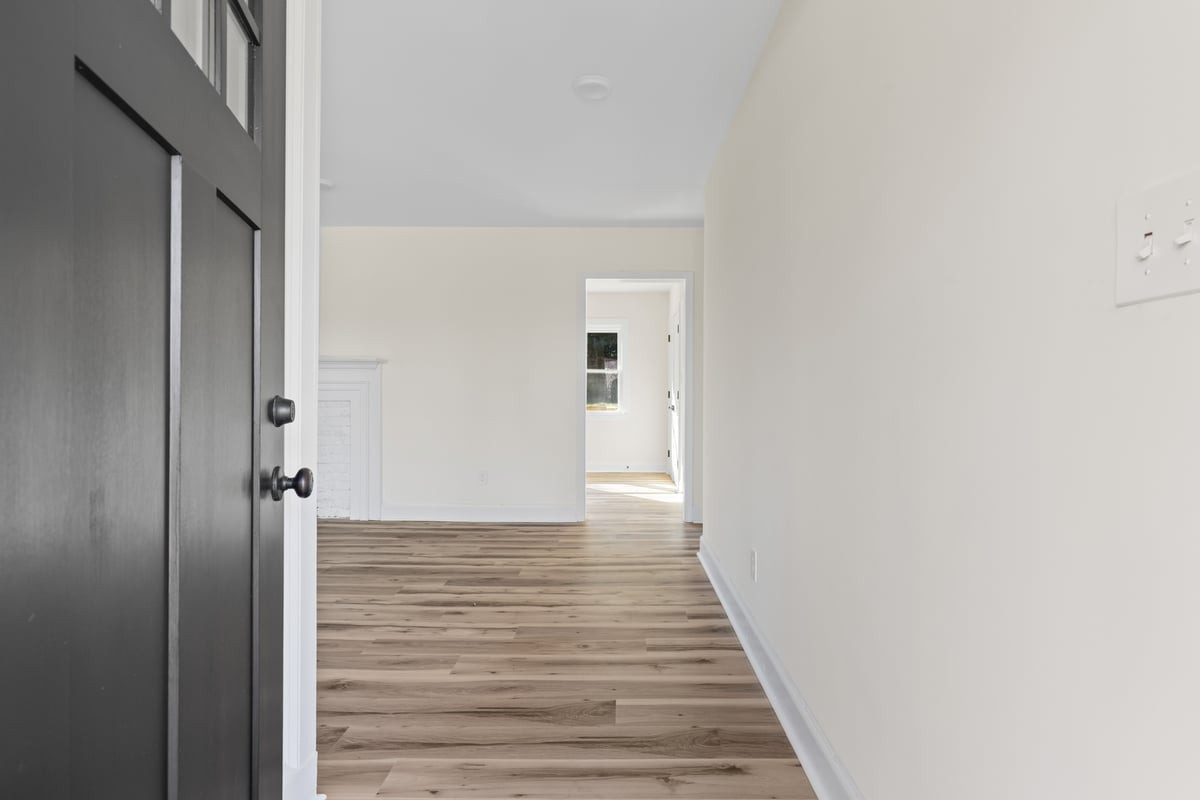1009 Benjamin Parkway Property Photo 9