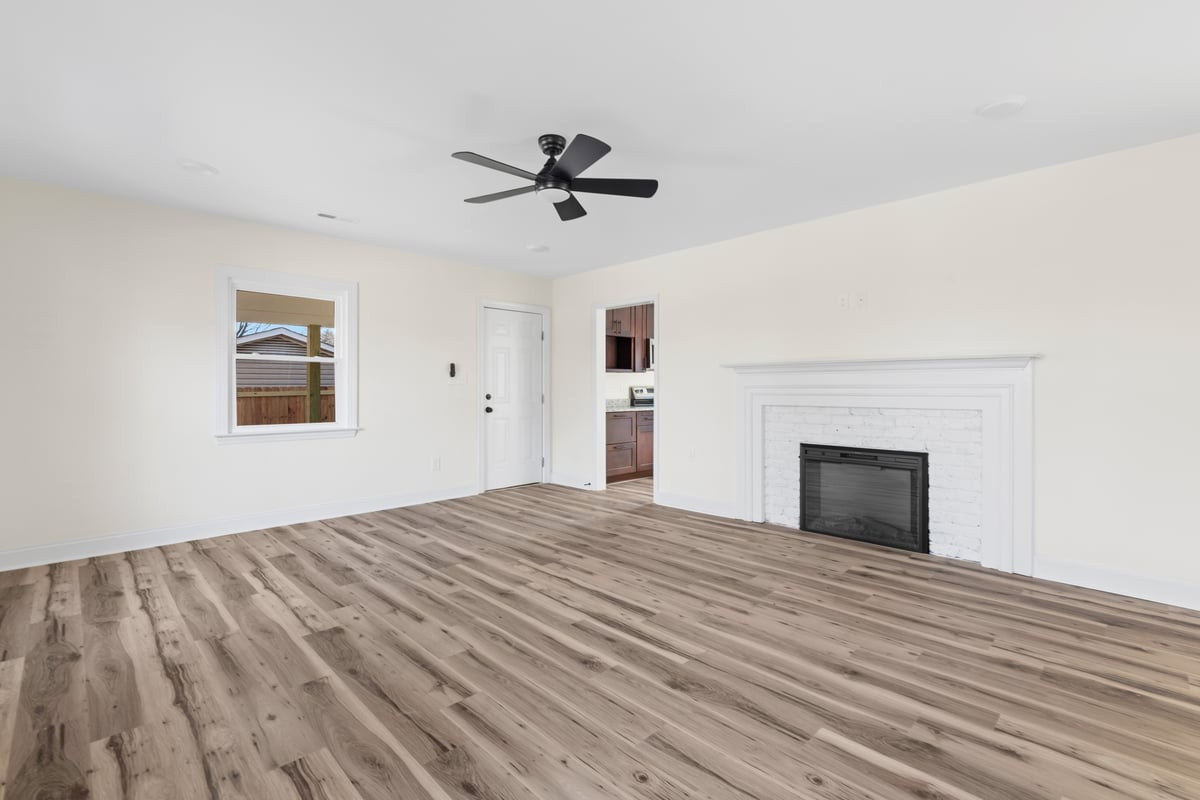 1009 Benjamin Parkway Property Photo 13