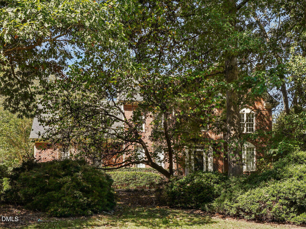 6225 Hampton Ridge Road Property Photo 4