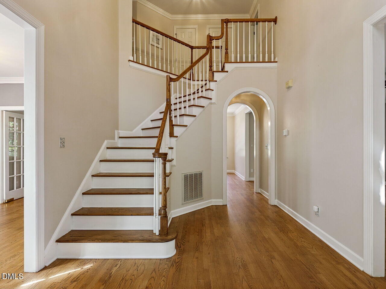 6225 Hampton Ridge Road Property Photo 5