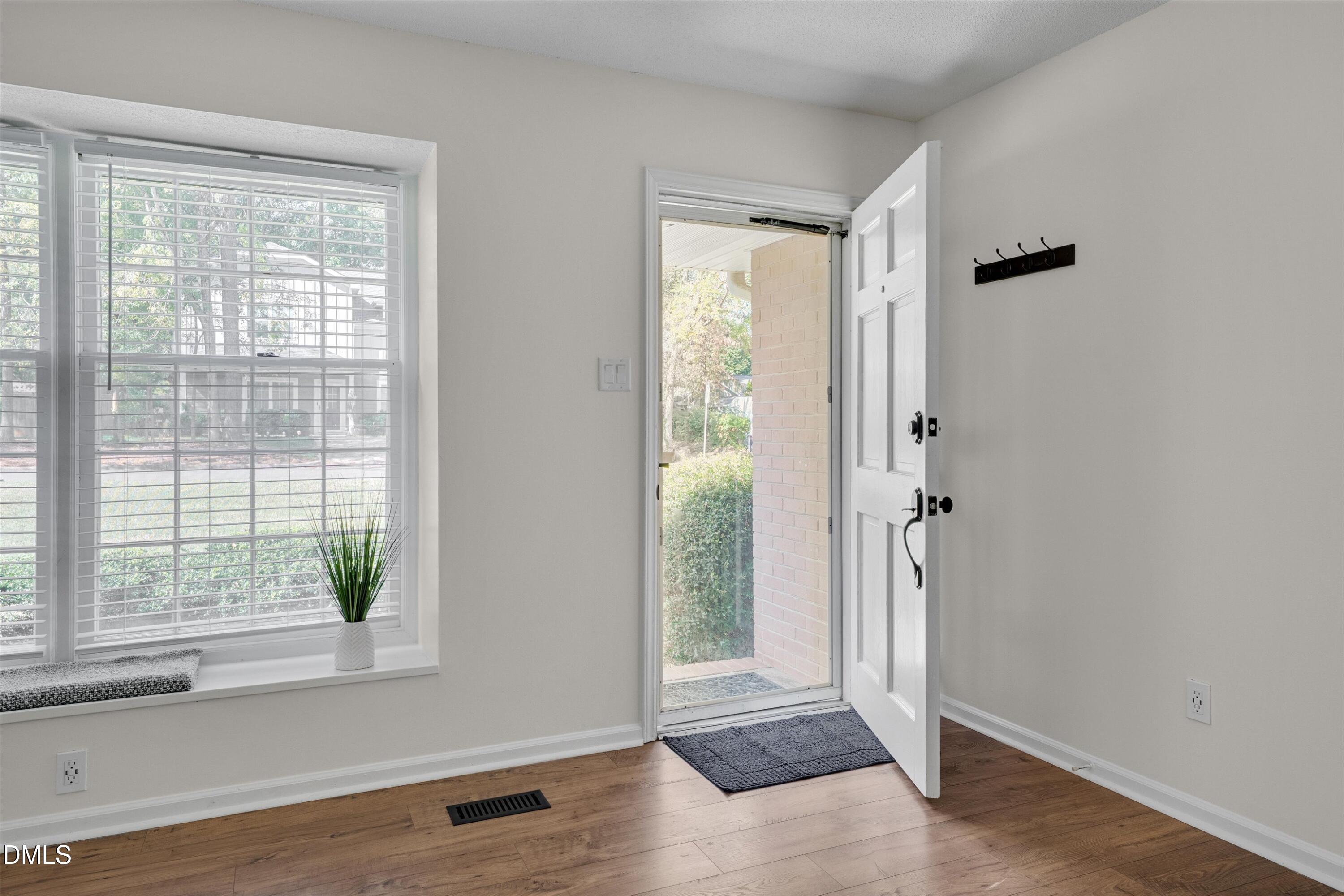 4008 Casa Street Property Photo 4