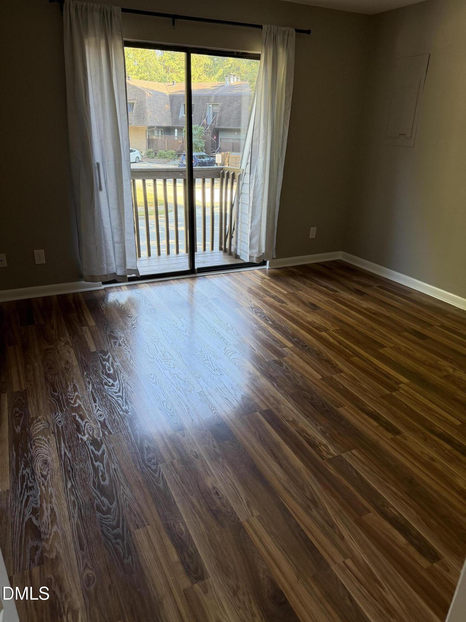 263 Summerwalk Circle Property Photo 3