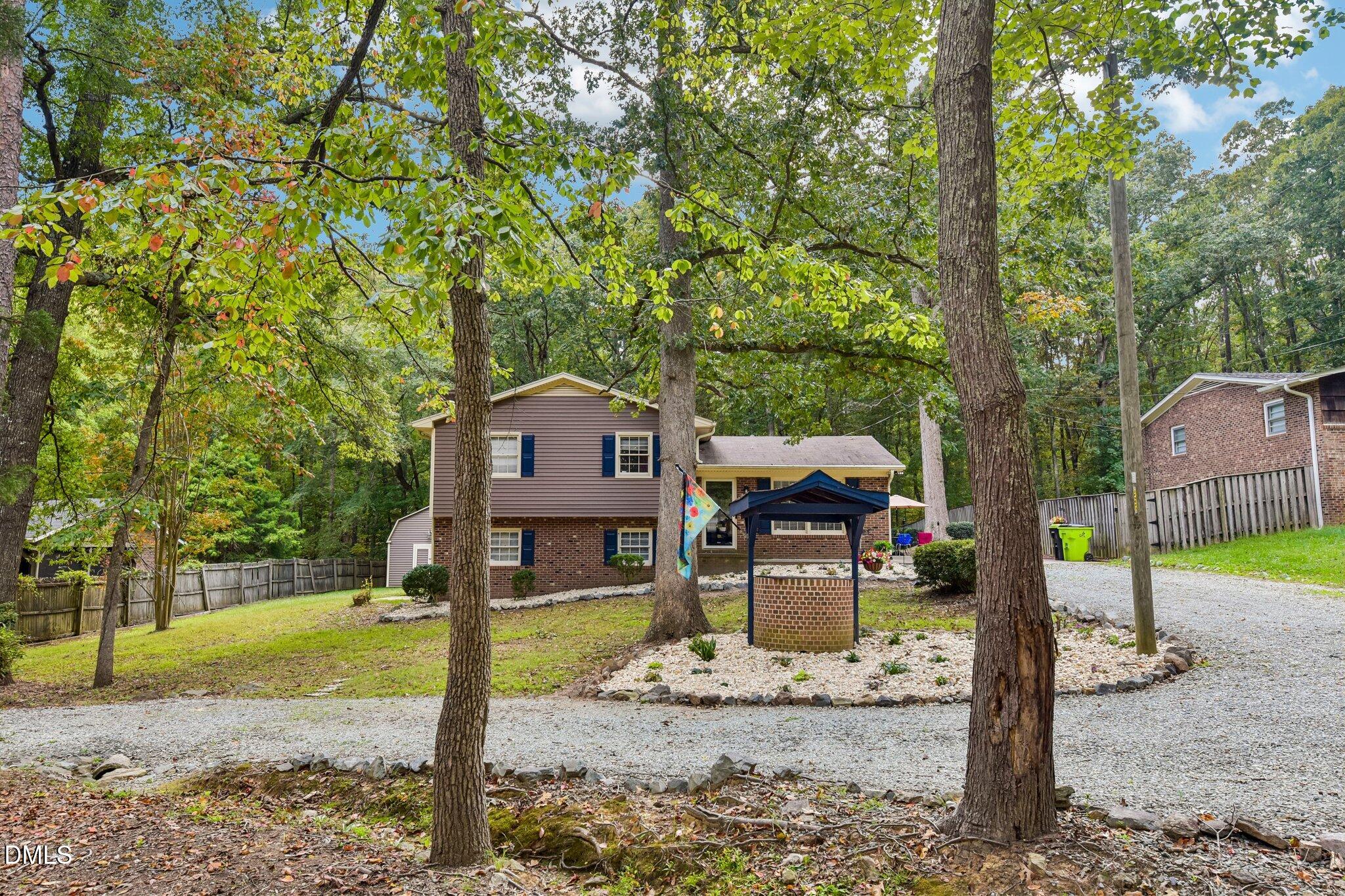726 Torredge Road Property Photo 3