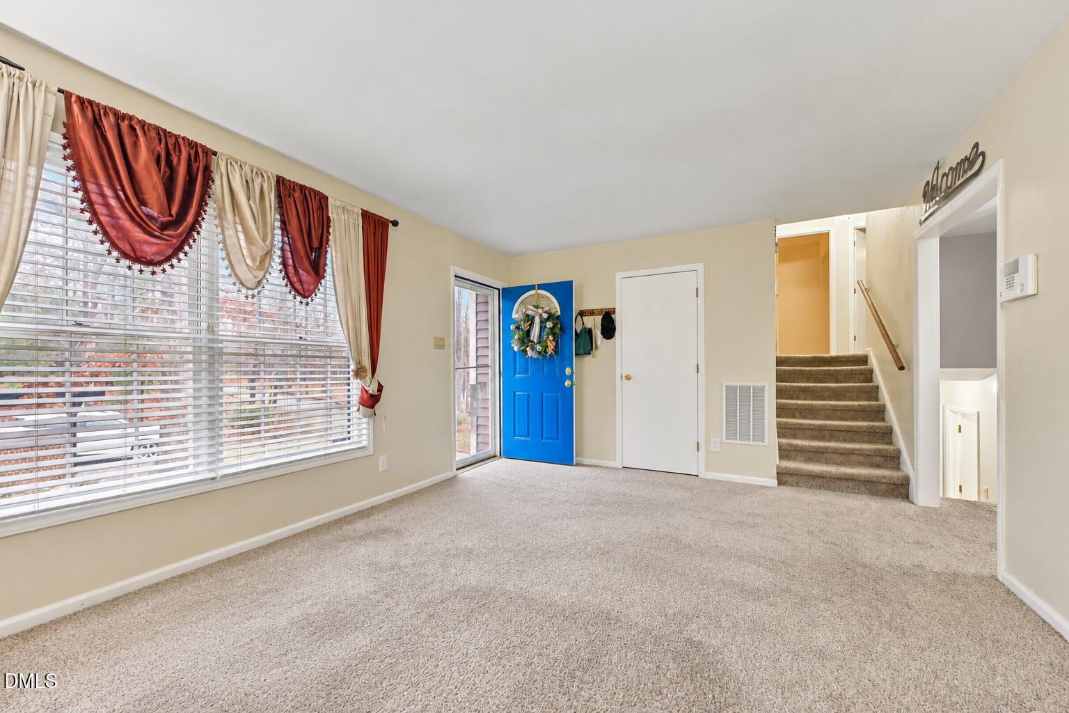 726 Torredge Road Property Photo 6