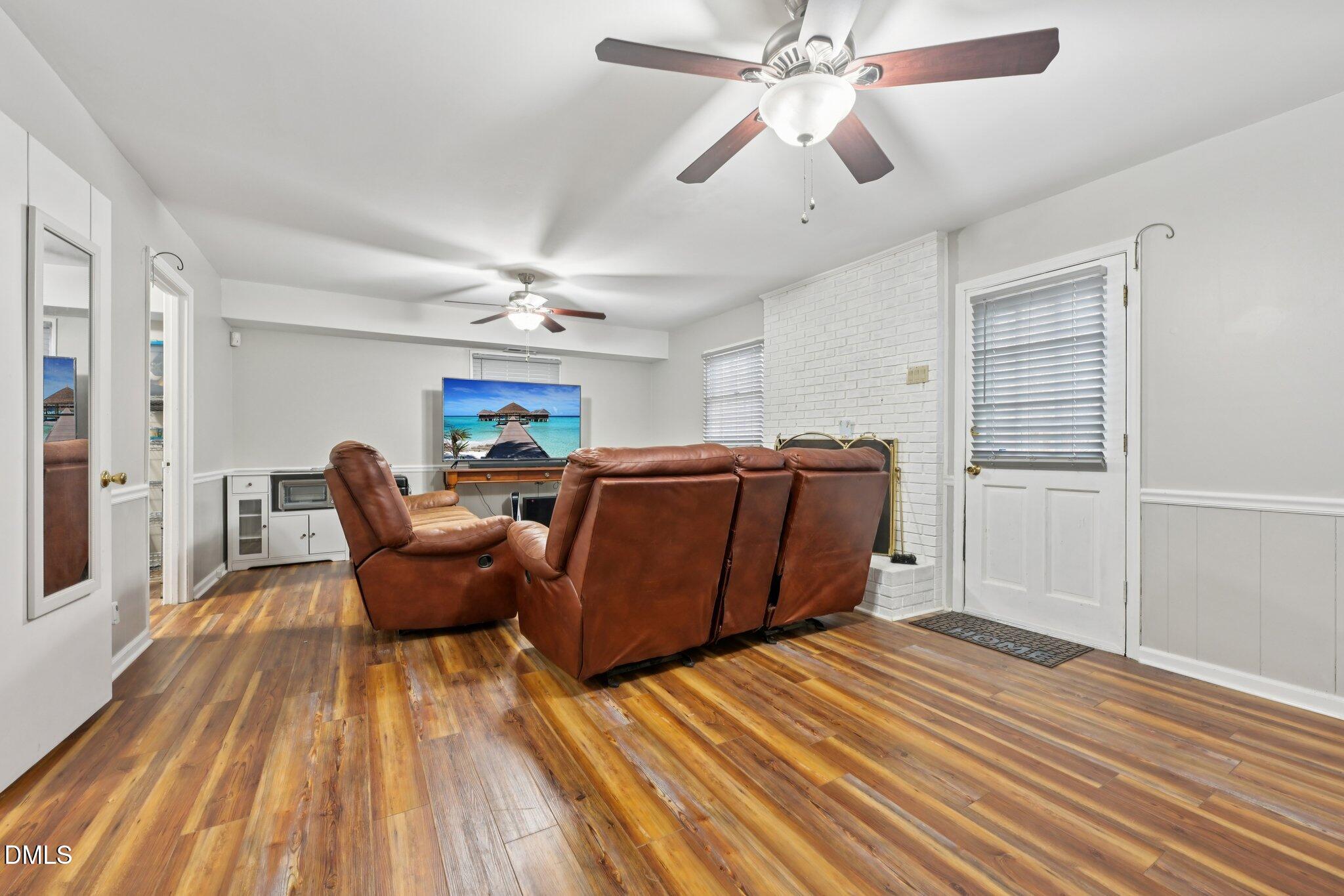 726 Torredge Road Property Photo 8