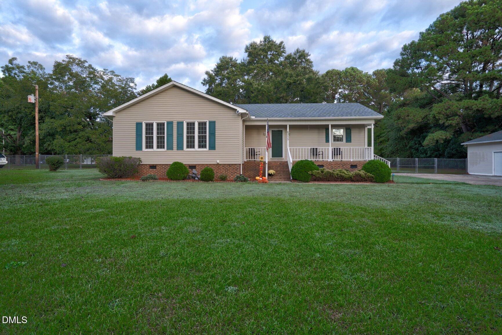 6315 Black Creek Road Property Photo 2