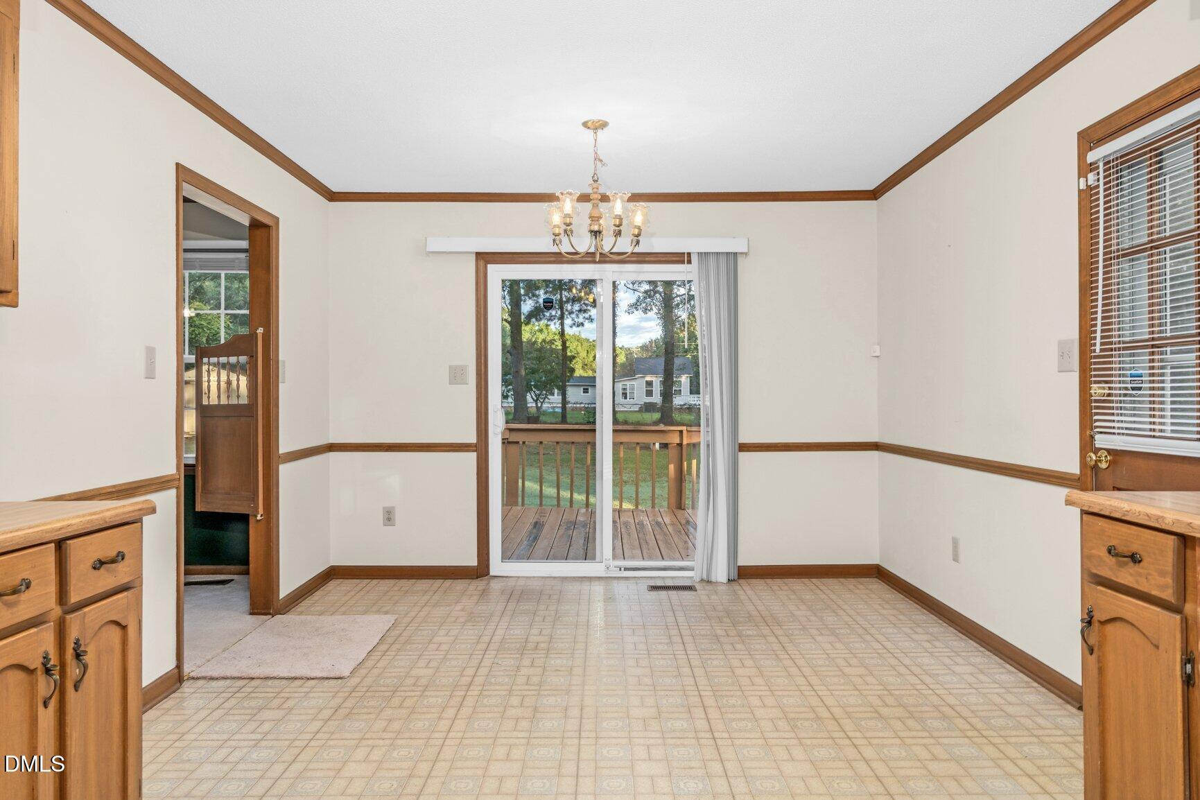 6315 Black Creek Road Property Photo 12