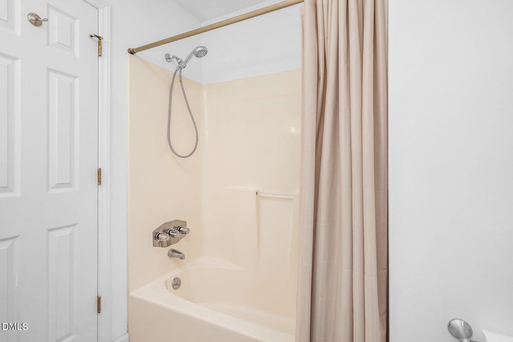 6315 Black Creek Road Property Photo 19