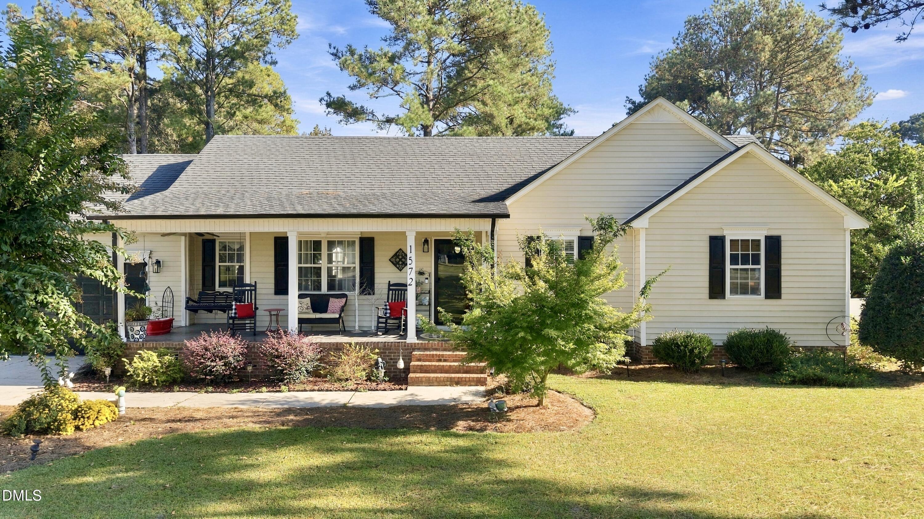1572 Bloomery Road Property Photo 1