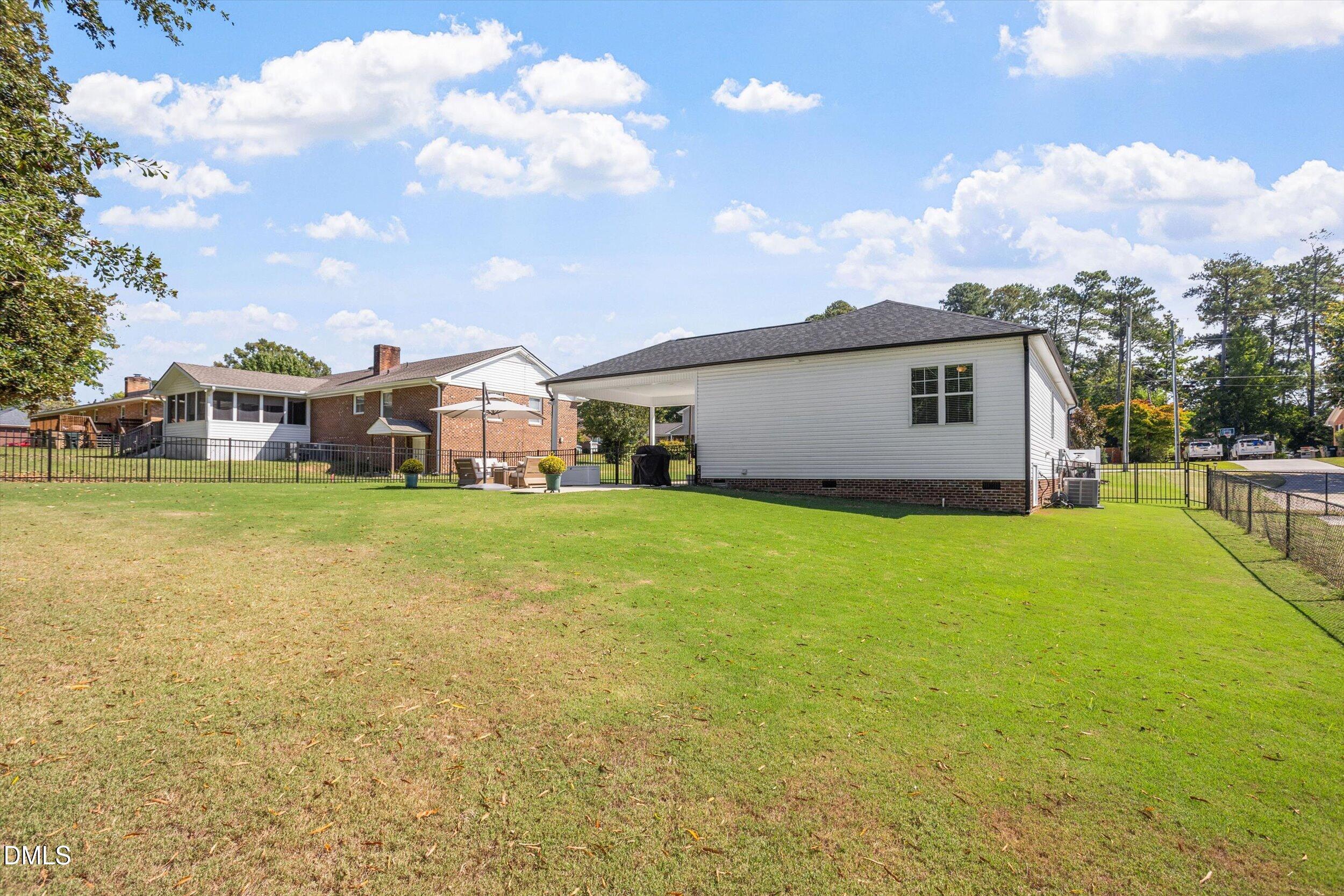 318b Crescent Drive Property Photo 34
