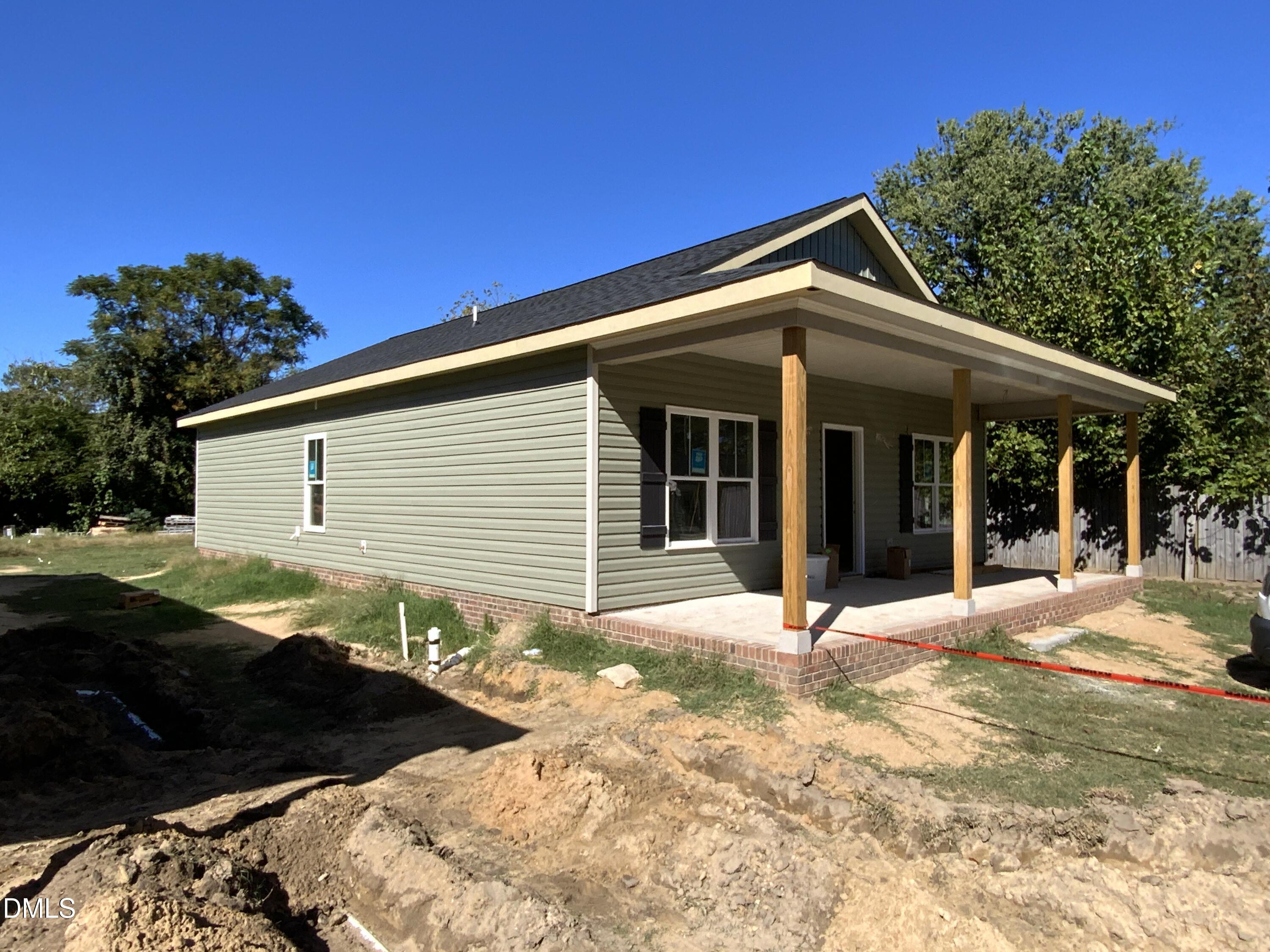 106 S Orange Street Property Photo 1