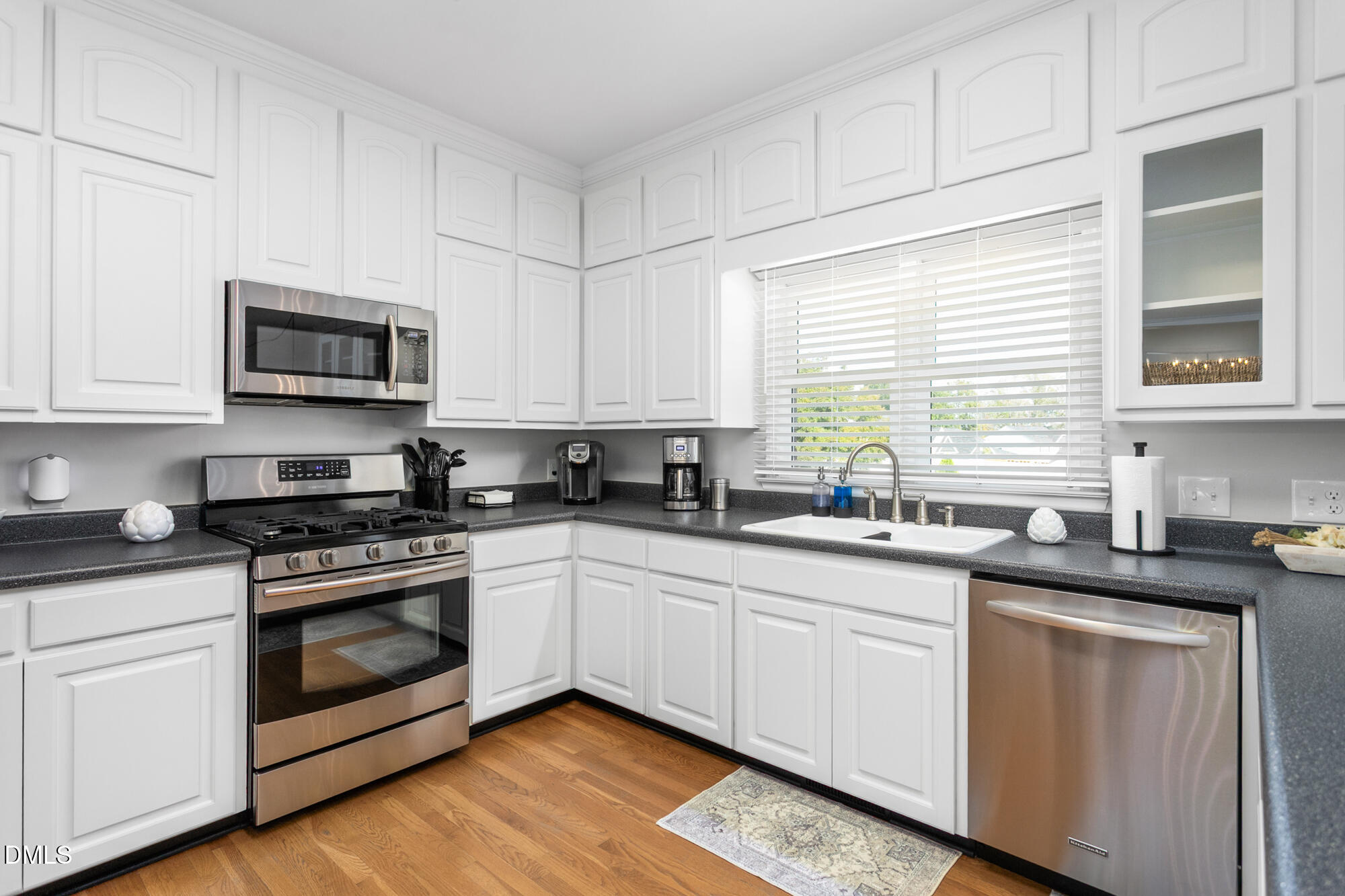 2400 Rogers Road Property Photo 16