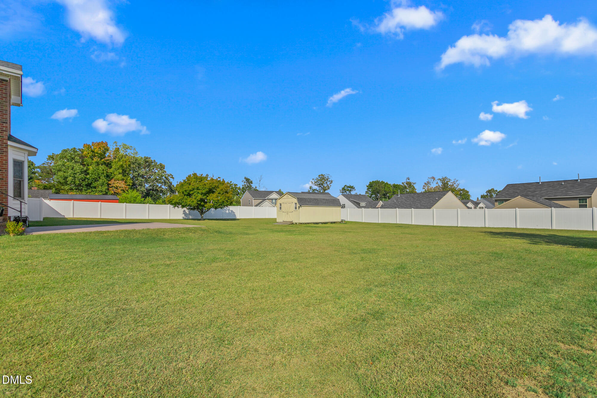 2400 Rogers Road Property Photo 42