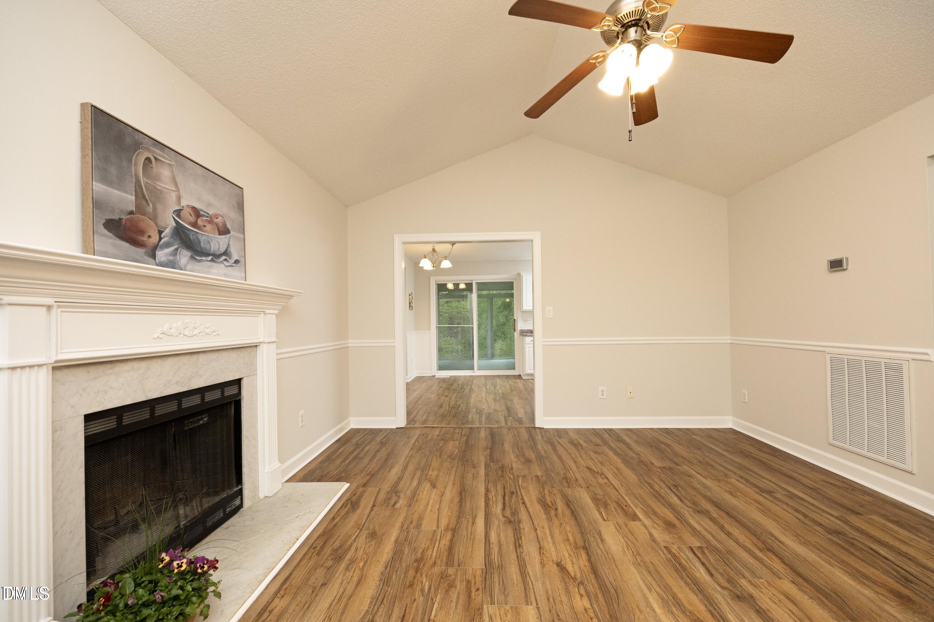 821 Wallridge Drive Property Photo 7