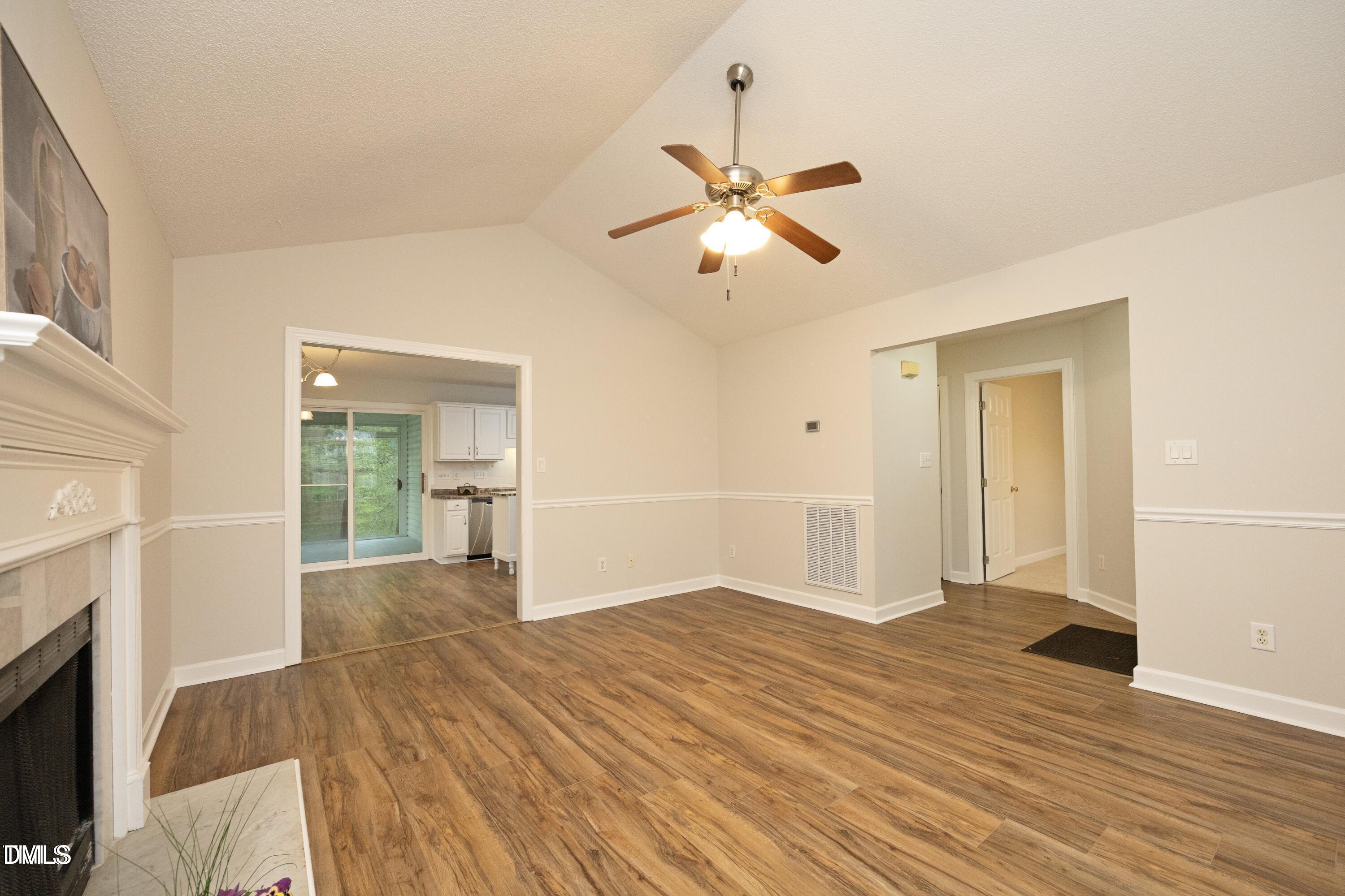 821 Wallridge Drive Property Photo 8