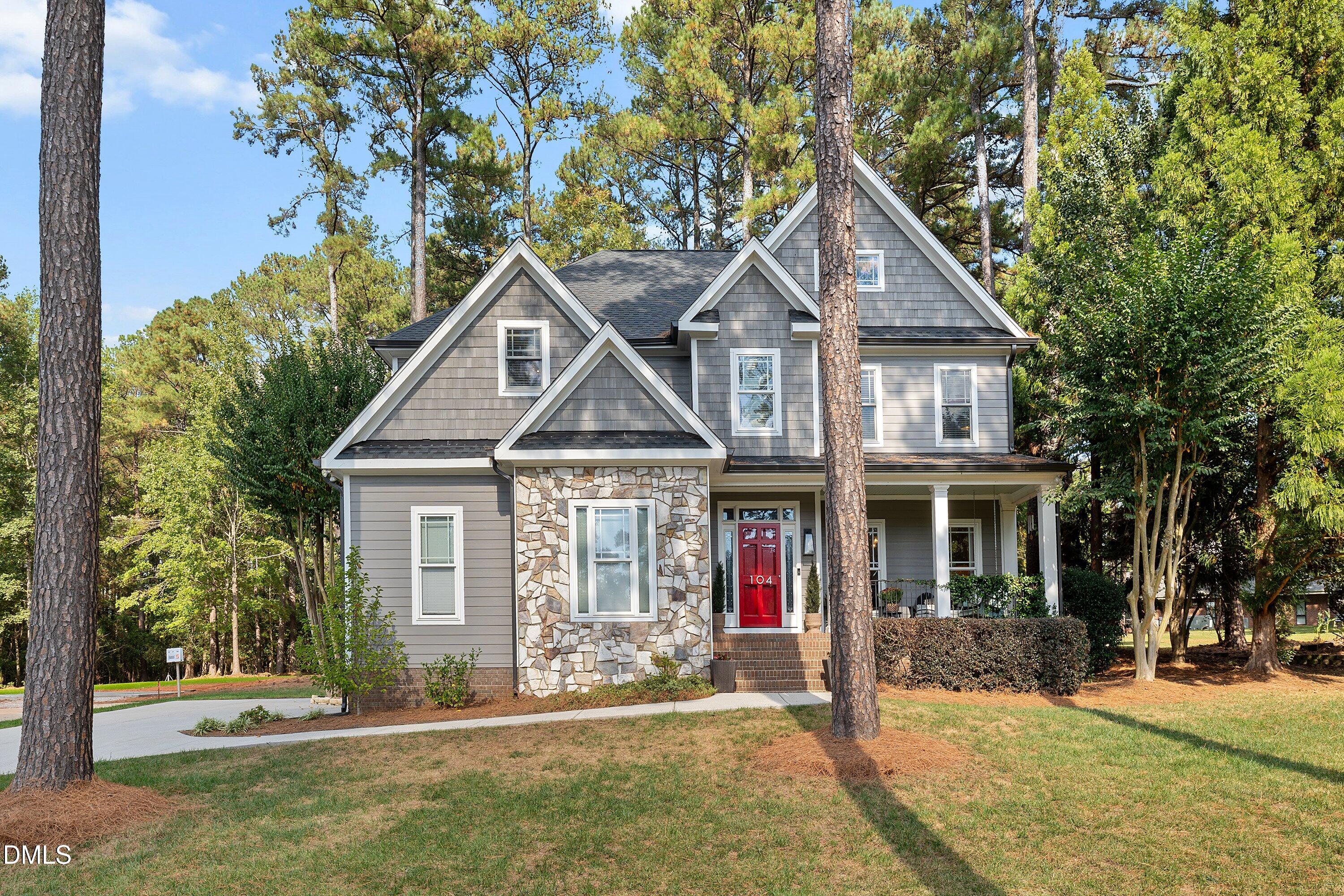 104 Camille Circle Property Photo 1