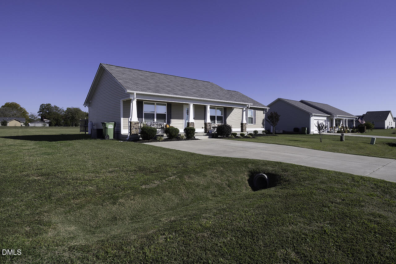 60 Falling Leaf Lane Property Photo 2