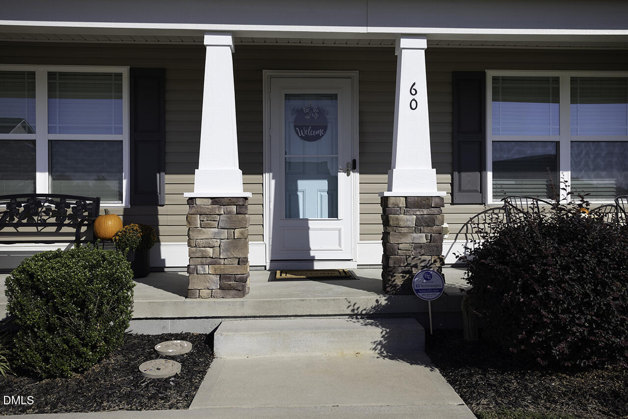 60 Falling Leaf Lane Property Photo 6