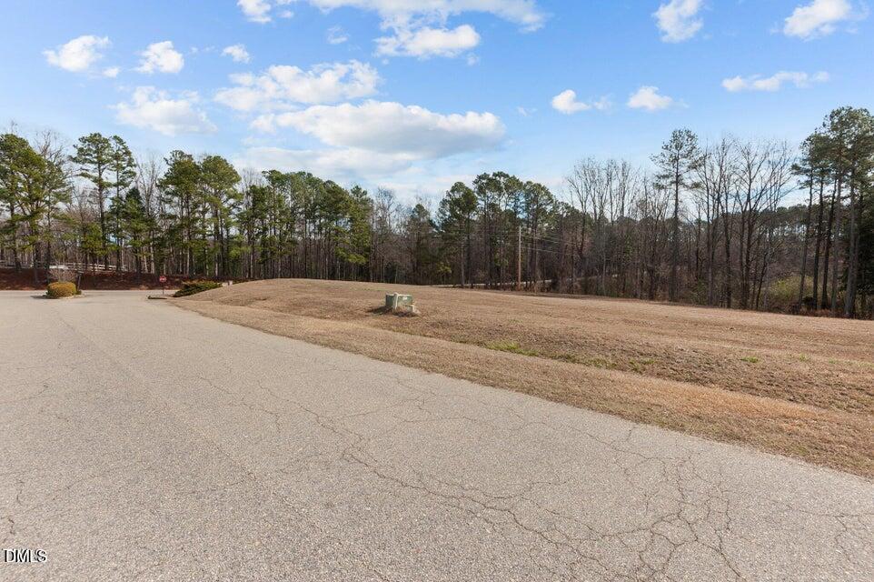 8405 Clearwater Drive Property Photo 3