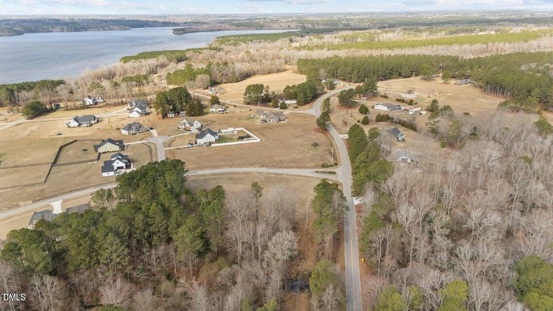 8405 Clearwater Drive Property Photo 10