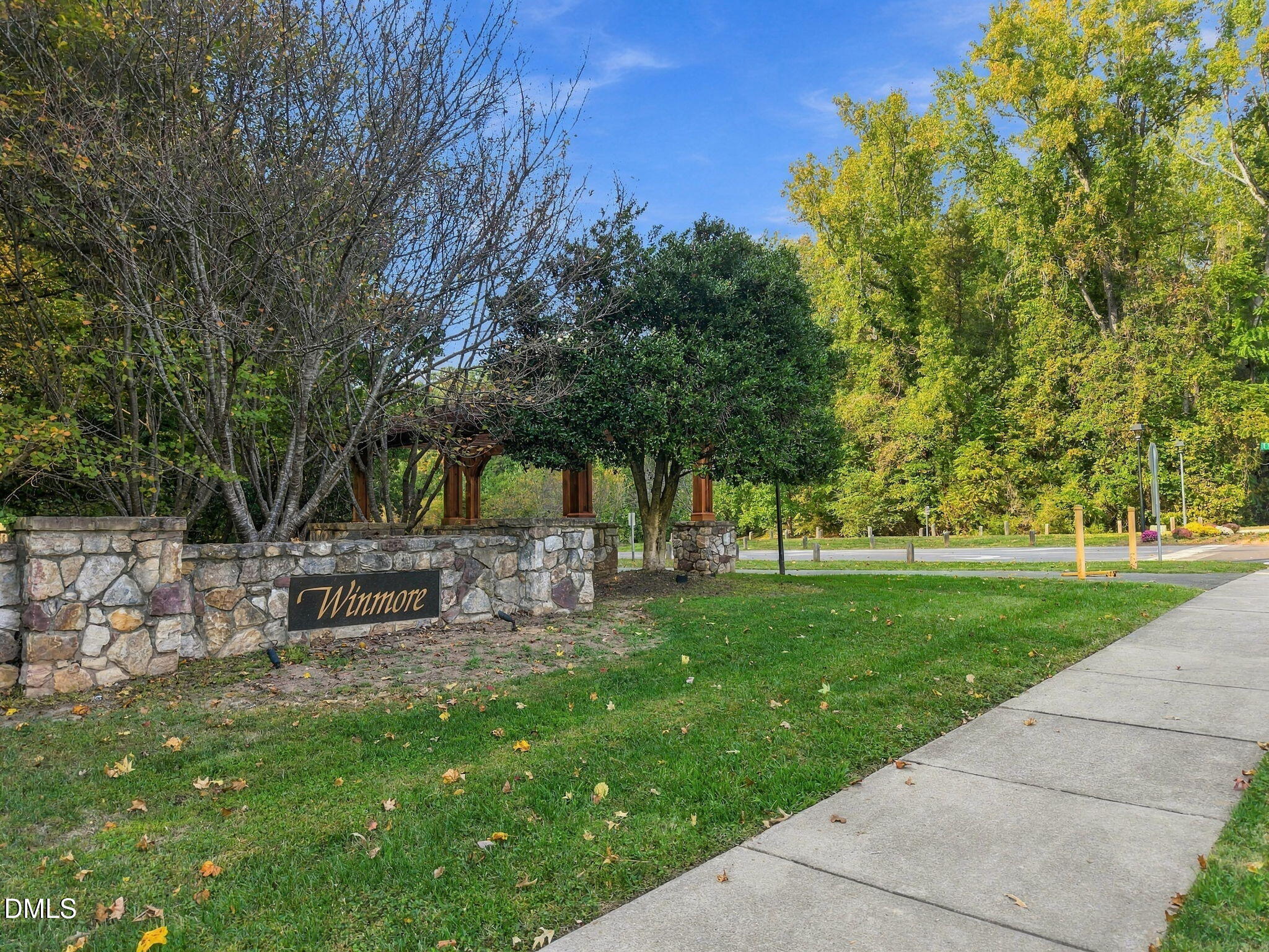 210 E Winmore Avenue Property Photo 23