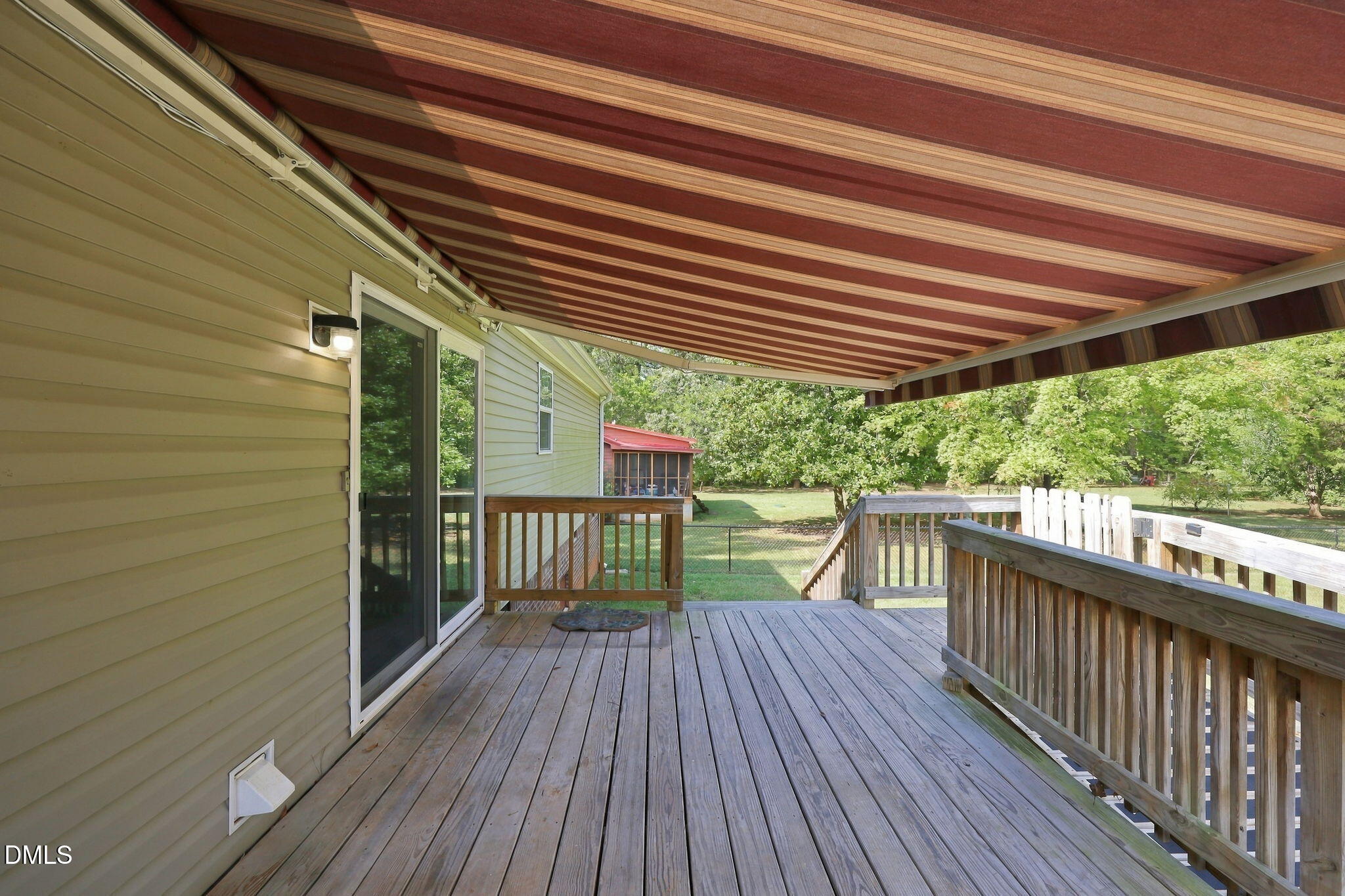 6601 Woodlawn Drive Property Photo 5