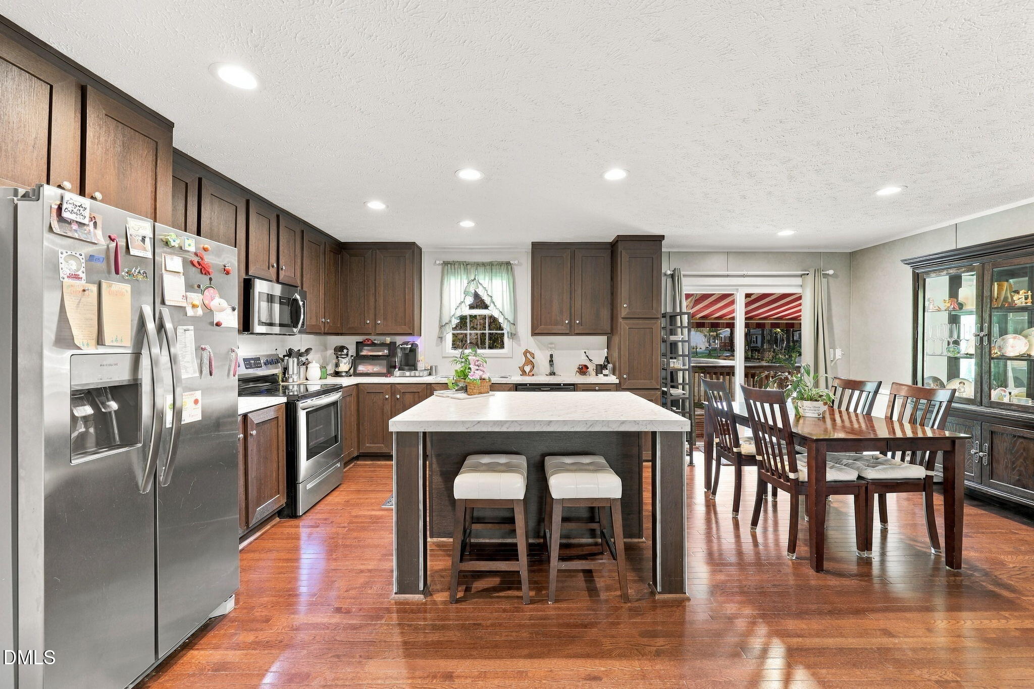 6601 Woodlawn Drive Property Photo 8